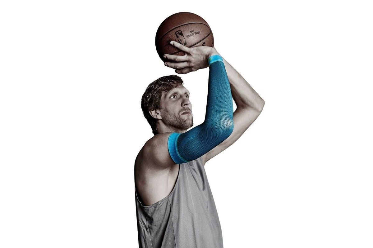 Bauerfeind Sports Compression Arm Sleeve Dirk Nowitzki