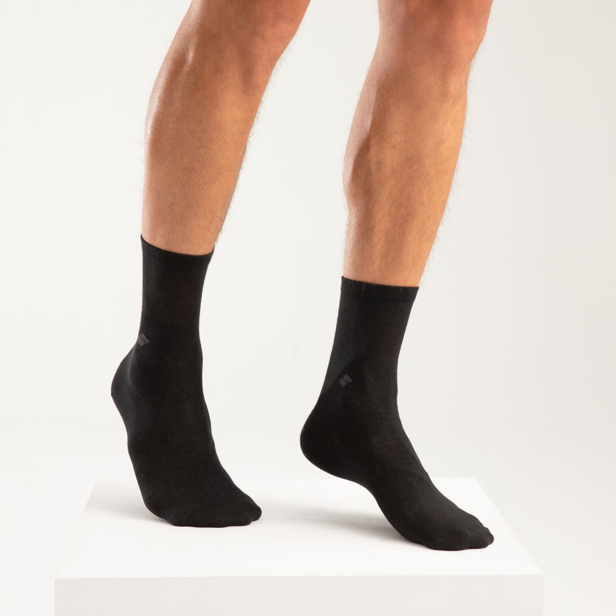 bonnysilver diabetic silver socks worn by male model