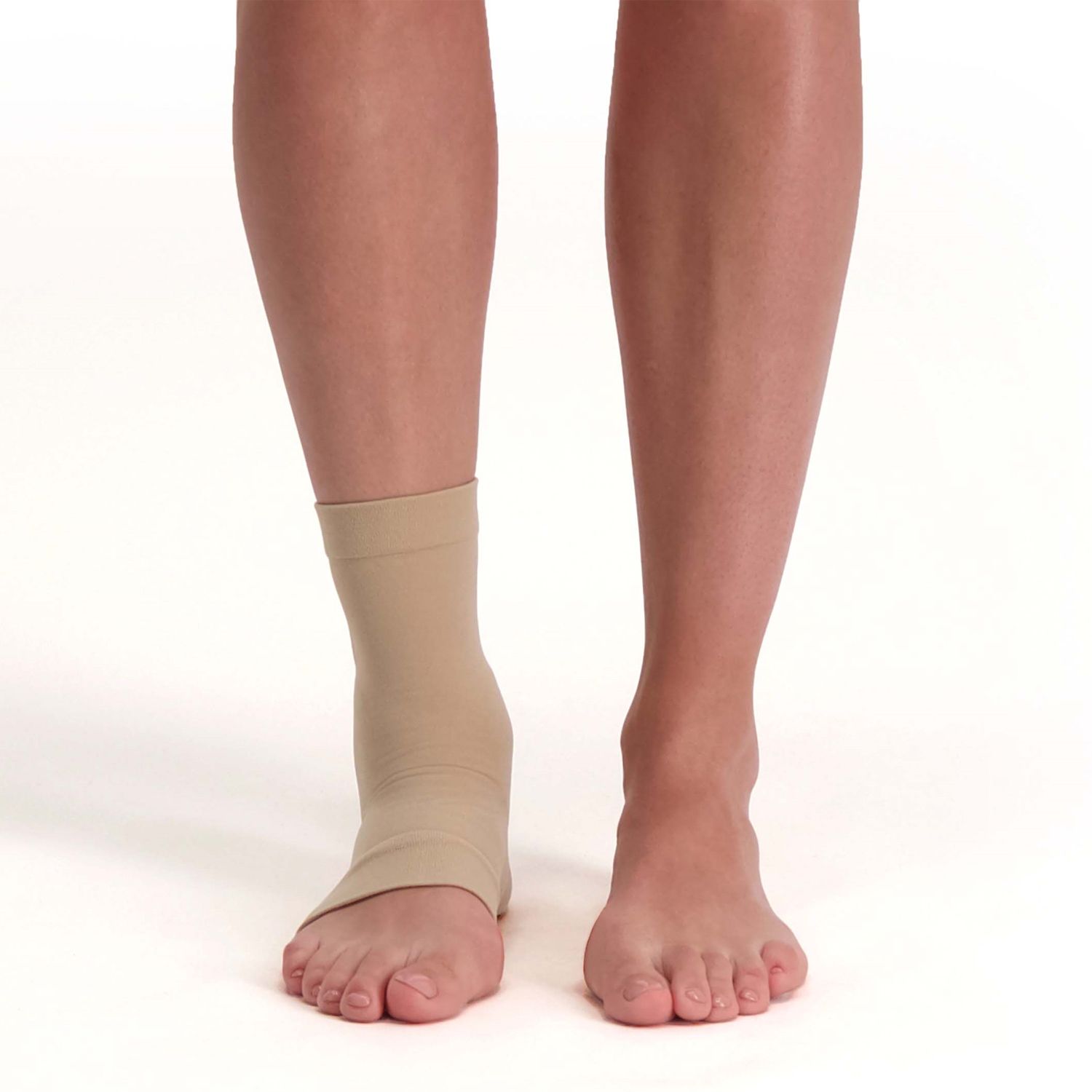 Front view of model wearing the Solelution Ankle Gel Sock around right ankle