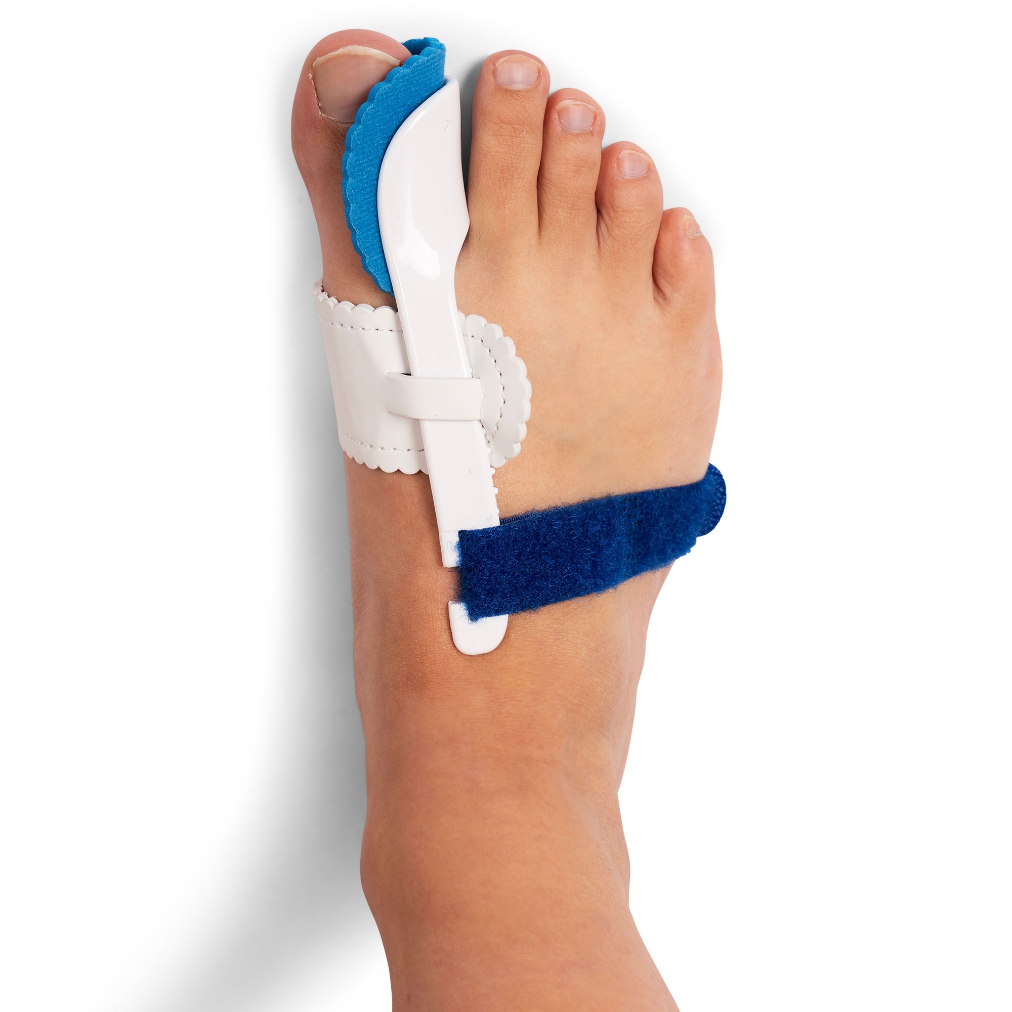 Top view of the Hallux Valgus Splint - Nightsplint (per piece) worn around right big toe