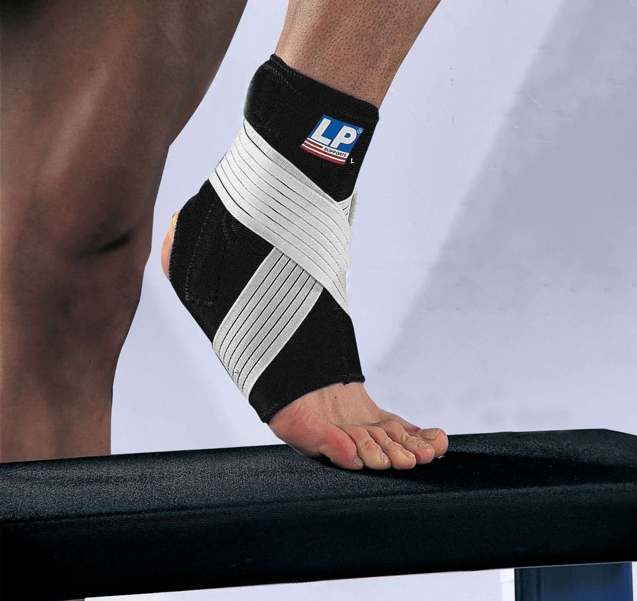 Velcro straps of the LP Support 775 Ankle Support
