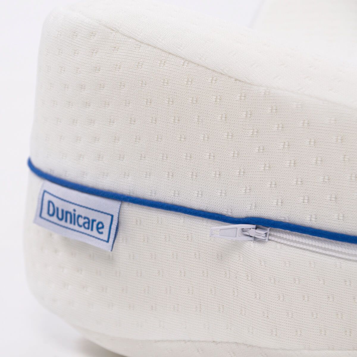 dunimed dunicare leg pillow zipper and logo showing