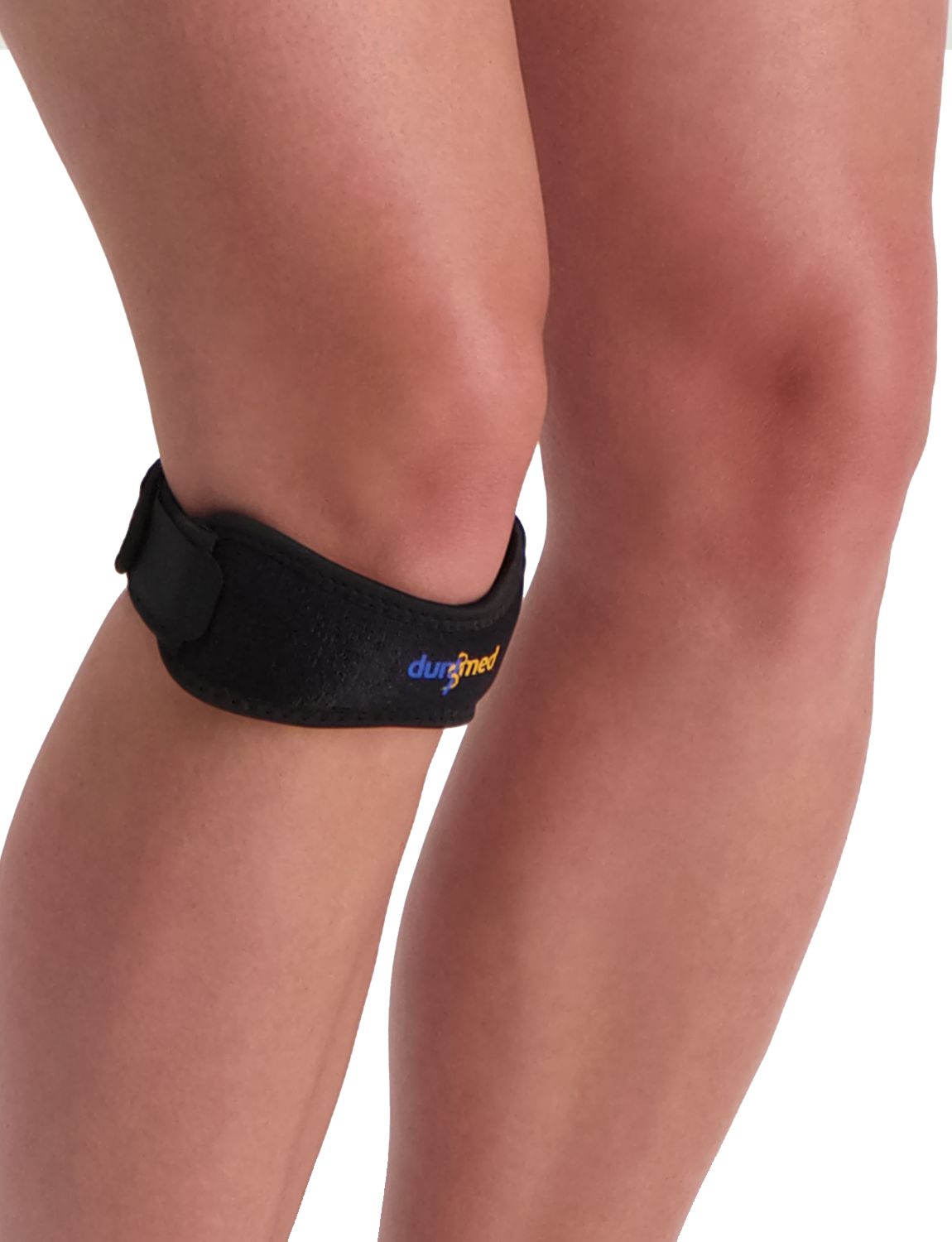 Dunimed Patellabandage die das Model vorne rechts um das Knie trägt