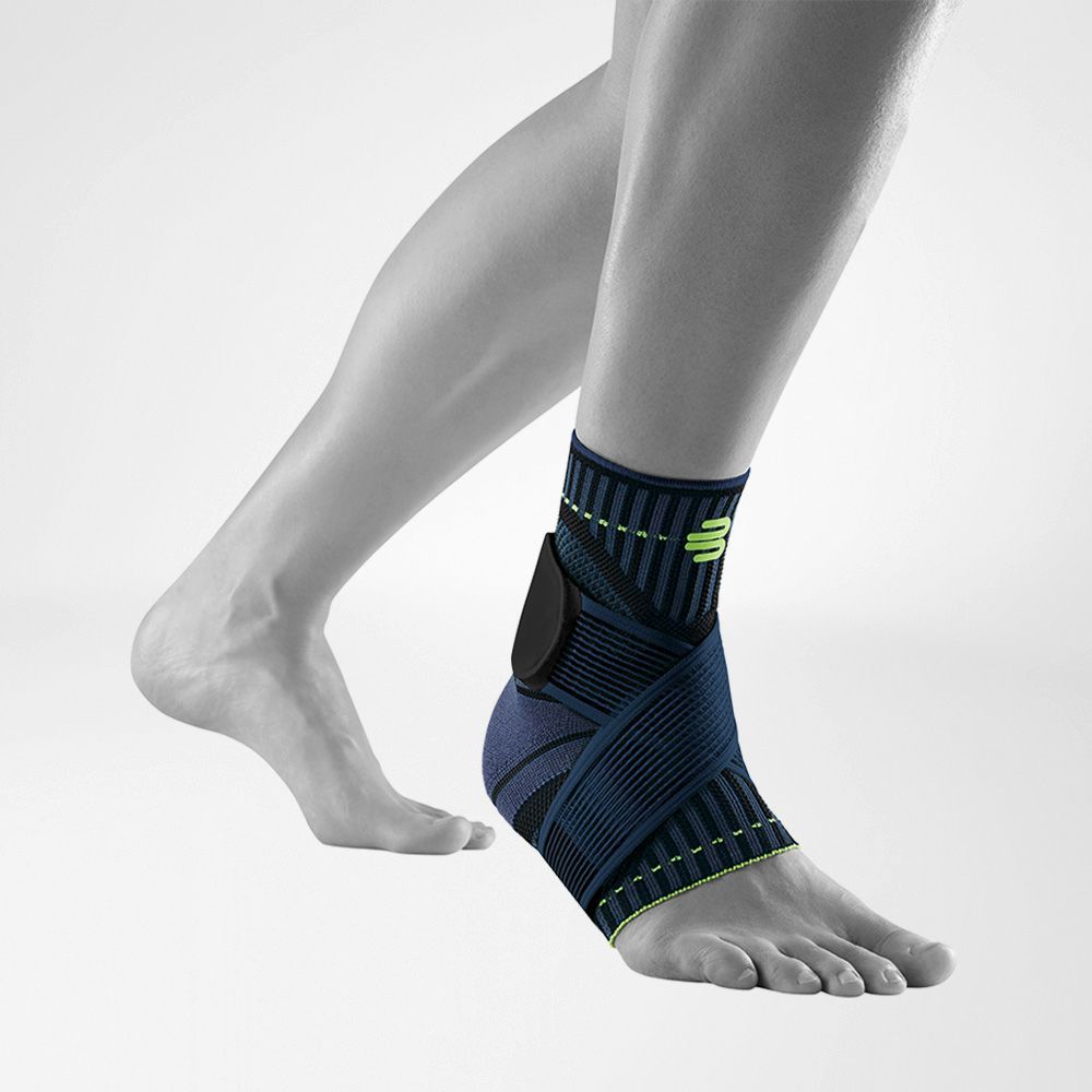 Nahaufnahme des Fersenbereichs des Bauerfeind Sports Sprunggelenkbandage