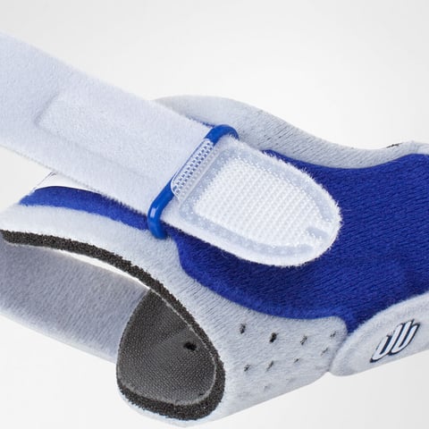 Klettverschluss und Schnalle des Bauerfeind RhizoLoc Daumenbandage - Daumenorthese