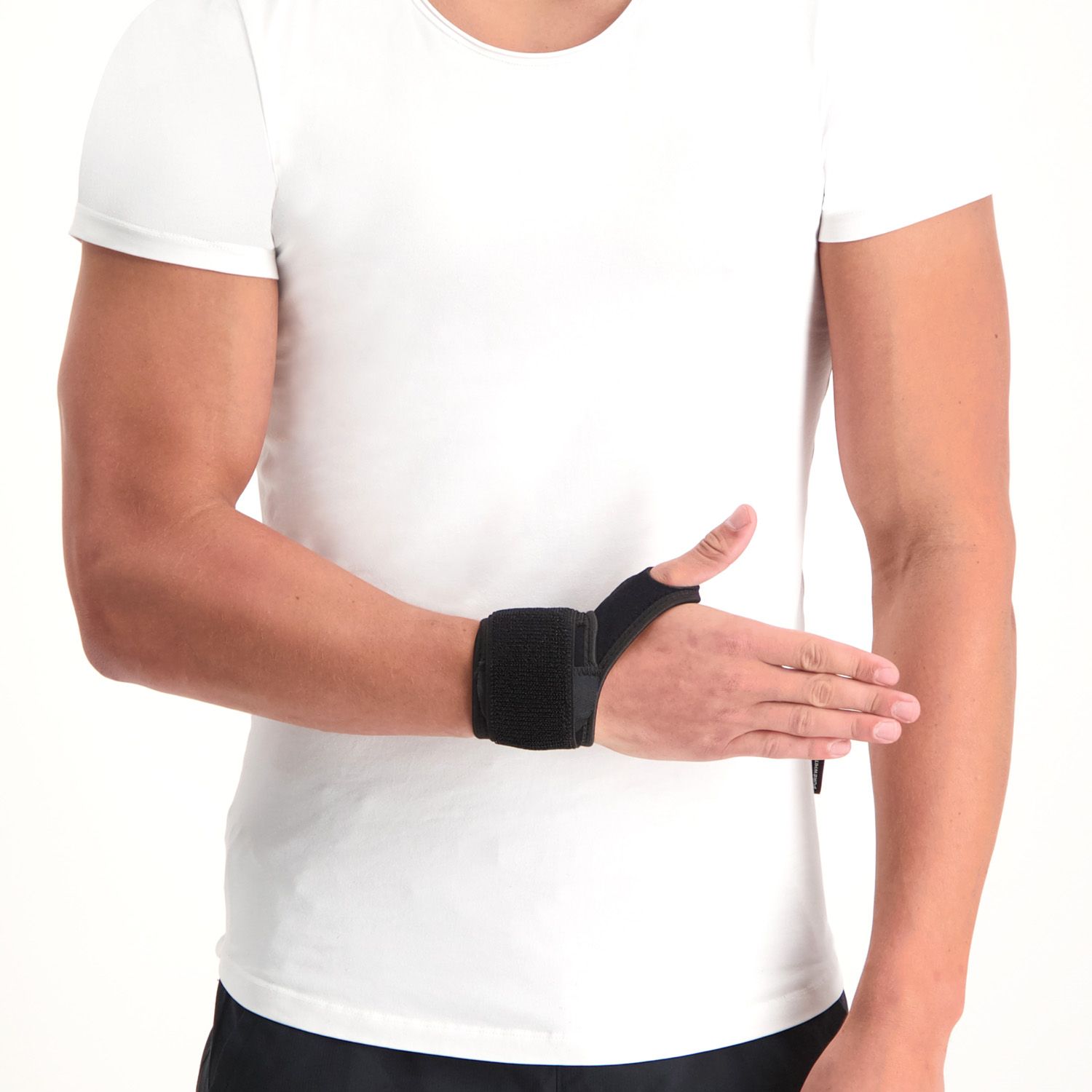Dunimed Wrist Support worn by model around the right wrist