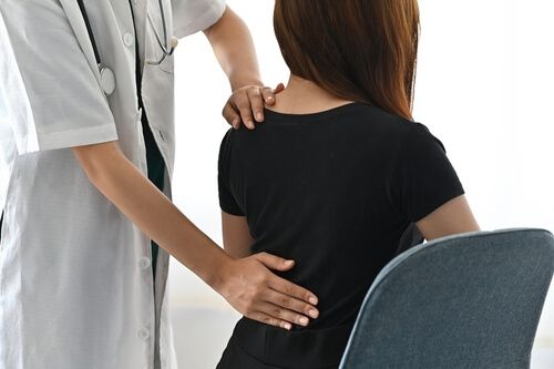 Spondylolyse Behandlung