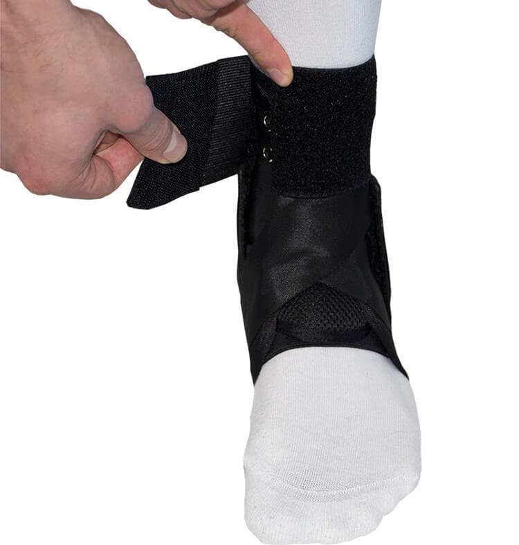 Gladiator Sports Leichte Knöchelbandage mit Bändern oberer Riemen