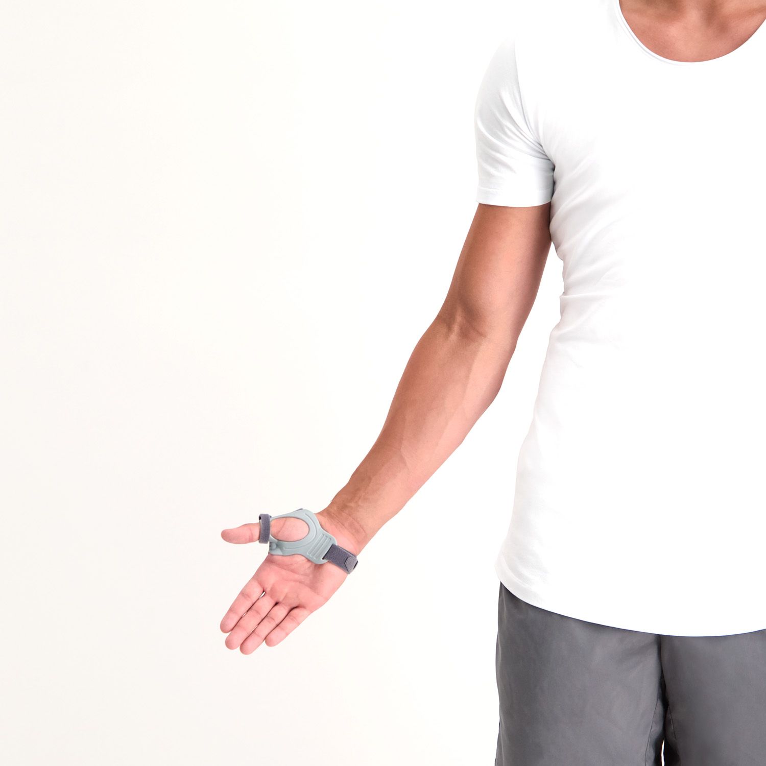 Front view of model wearing the Super Ortho Thumb Support CMC