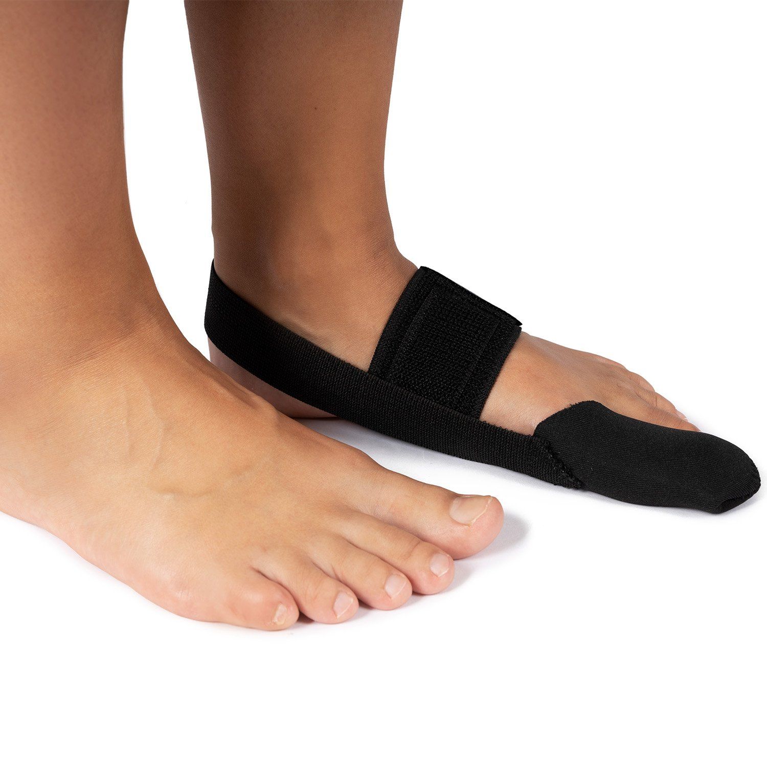 Oblique view of the Morsa HalluCY - Hallux Valgus Big Toe Splint 