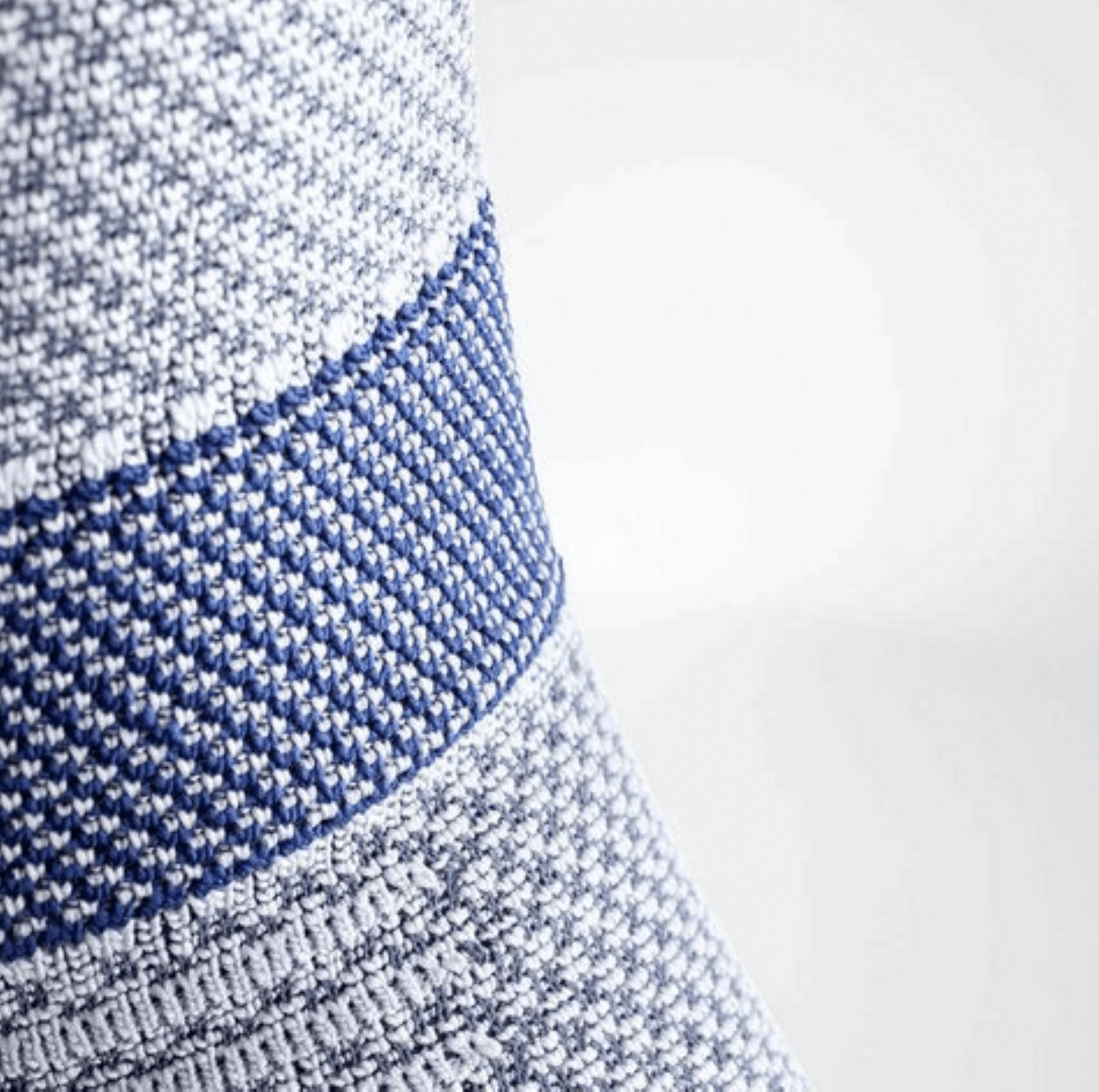Gestrick der Bauerfeind GenuTrain A3 Kniebandage