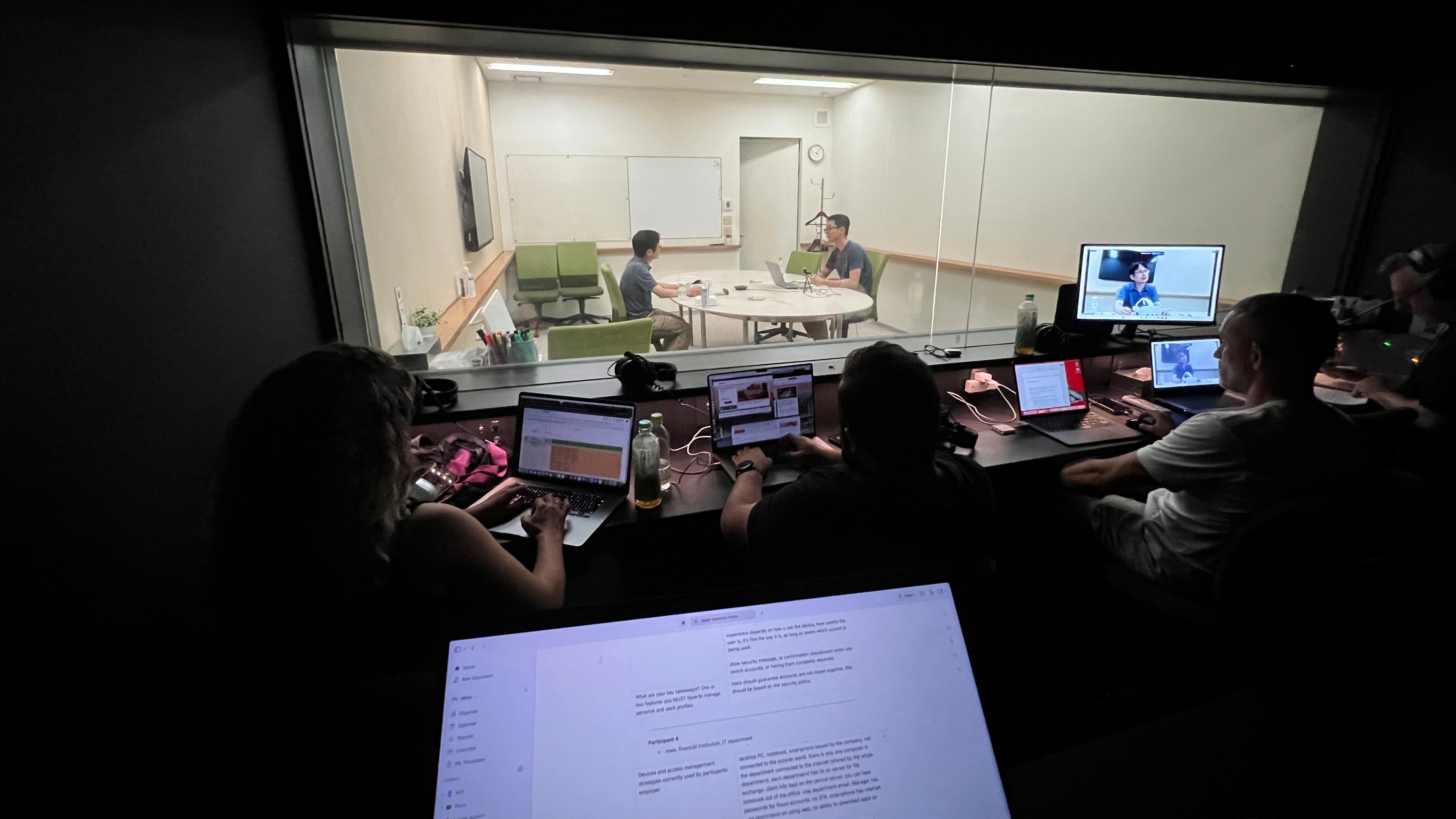 Multi-account in metaverse. Japan UXR sessions.