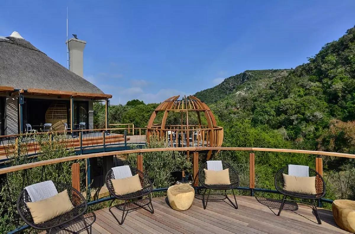 Eagles crag, lodge