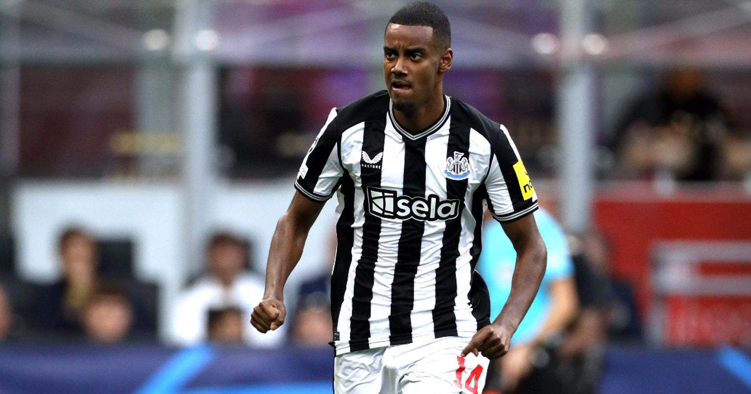 Stuart Pearce has urged Alexander Isak to stay at Newcastle (Shutterstock)
