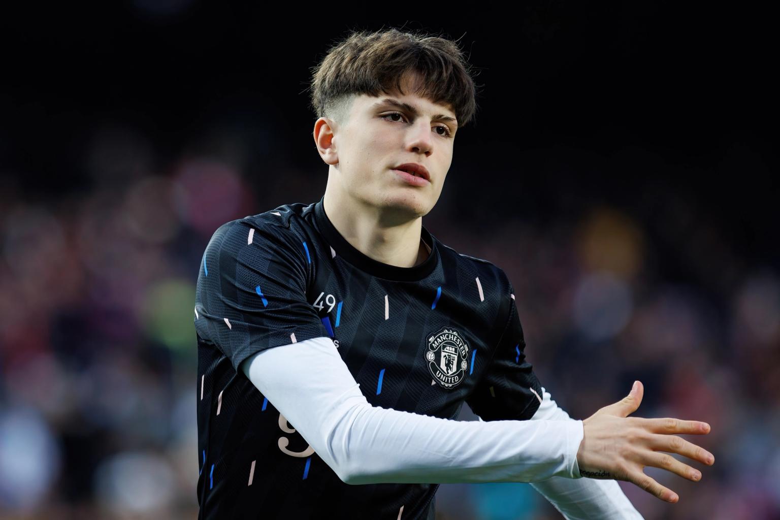 Alejandro Garnacho has been linked with a move to Stamford Bridge (Shutterstock)