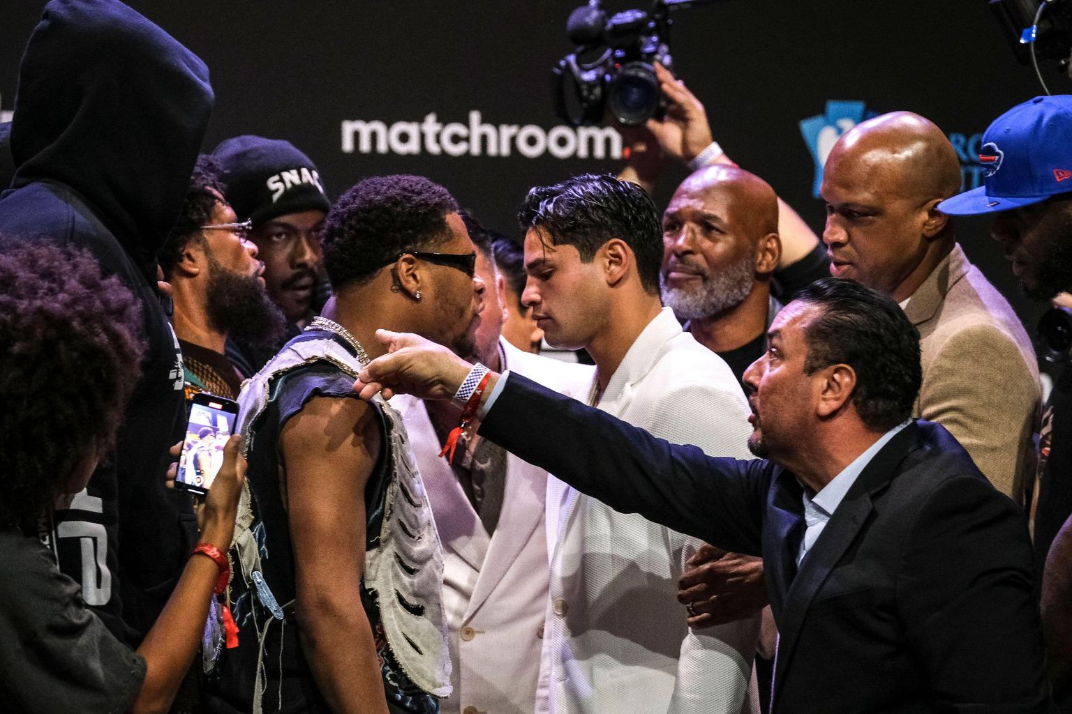 Devin Haney vs Ryan Garcia: Betting Odds & Prediction