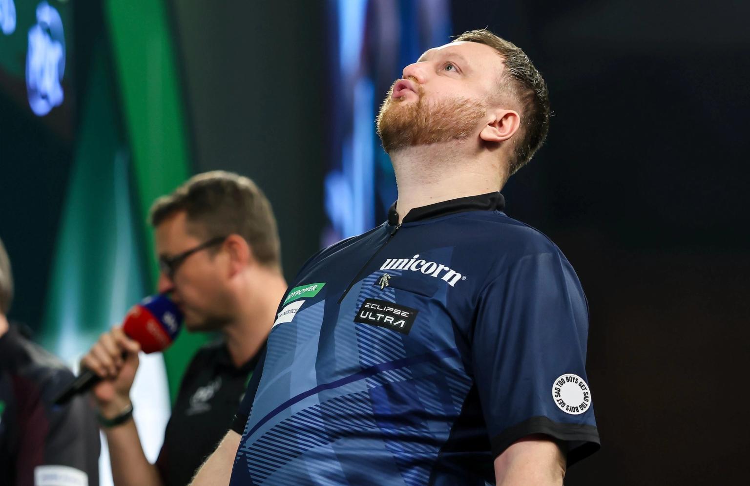 Cameron Menzies damaged has apologised for punching a table after his loss to Charlie Manby (Credit: PDC Darts)