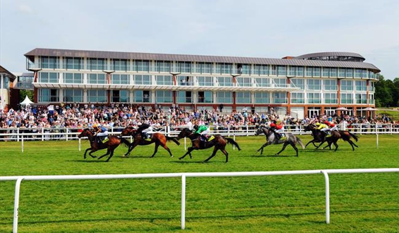 Lingfield Park hosts its Trials Day meeting this Saturday (Credit: Lingfield Racecourse)