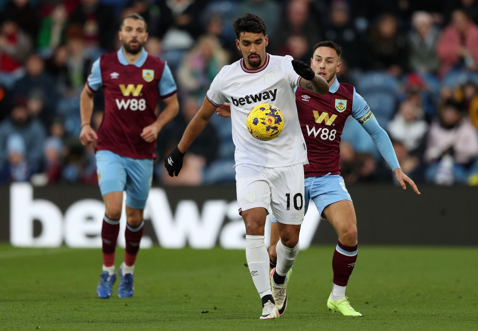 West Ham vs Burnley: Betting Odds & Prediction