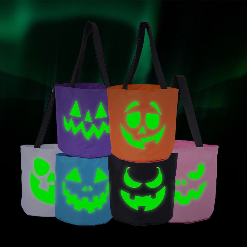 Light Up Trick or Treat Bucket