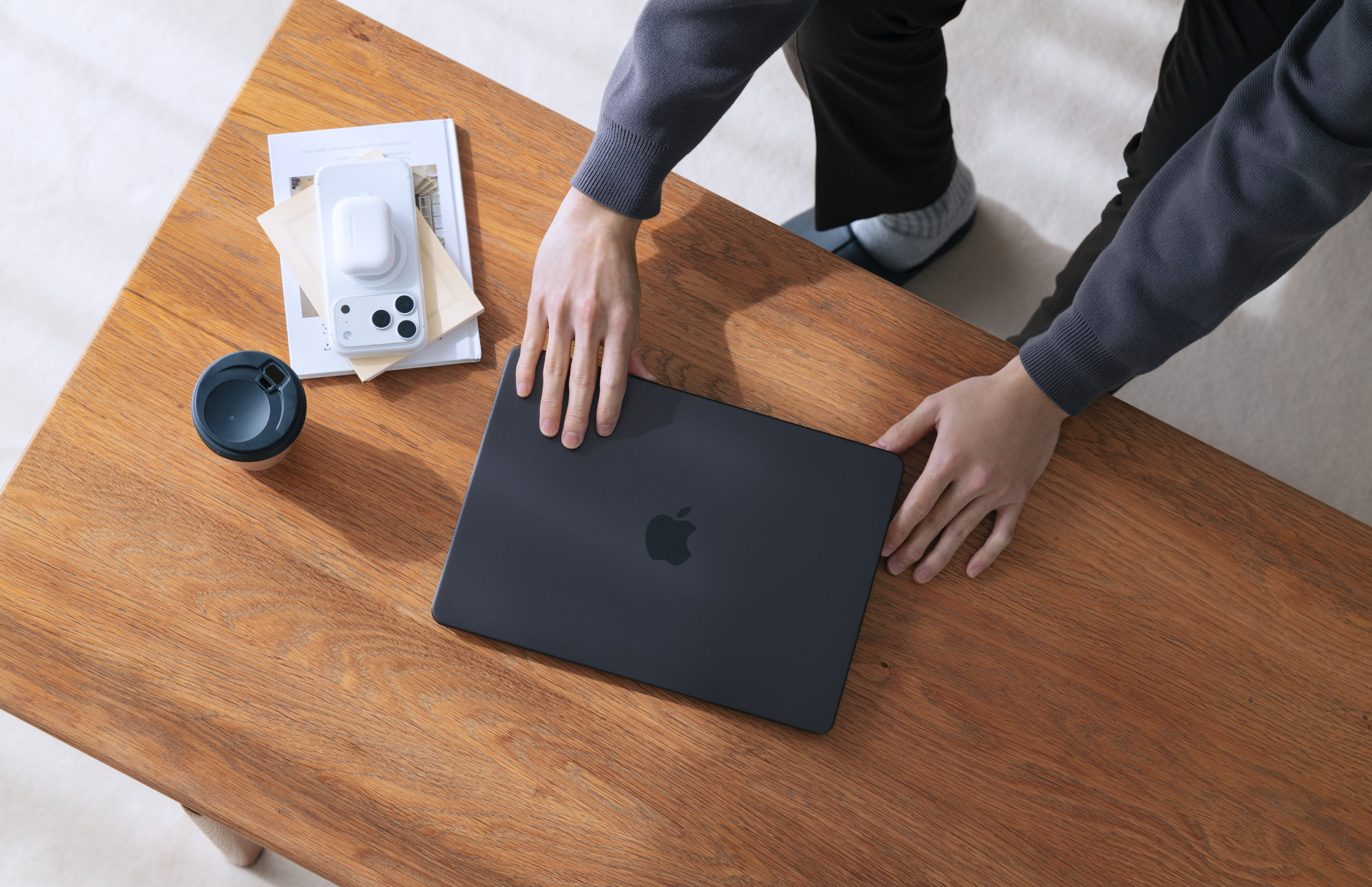 THE FROST AIR for MacBook Pro 14インチ THE FROST AIR for MacBook - Ultra-Slim MacBook Case
