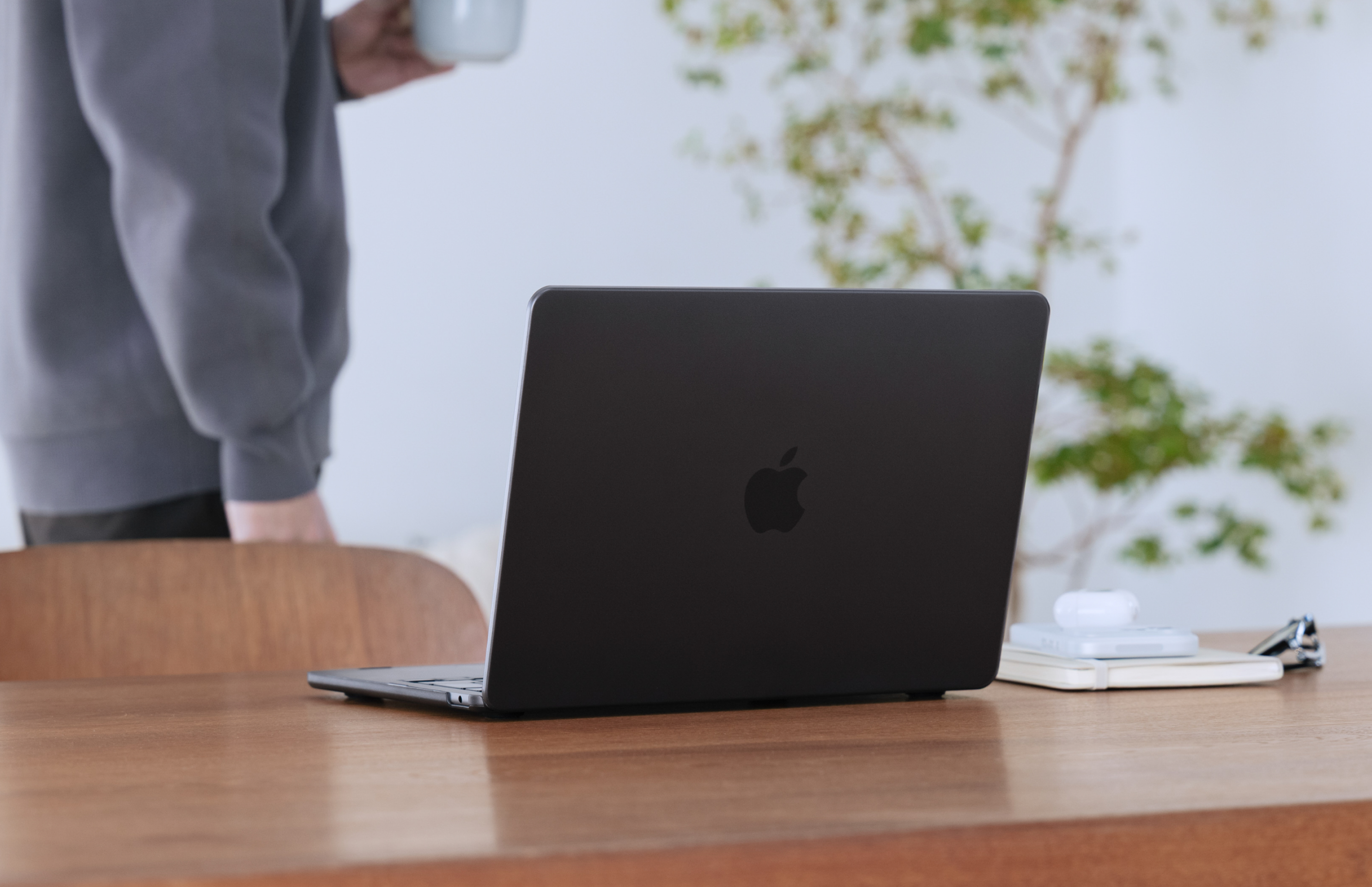 THE FROST AIR for MacBook - Ultra-Slim MacBook Case