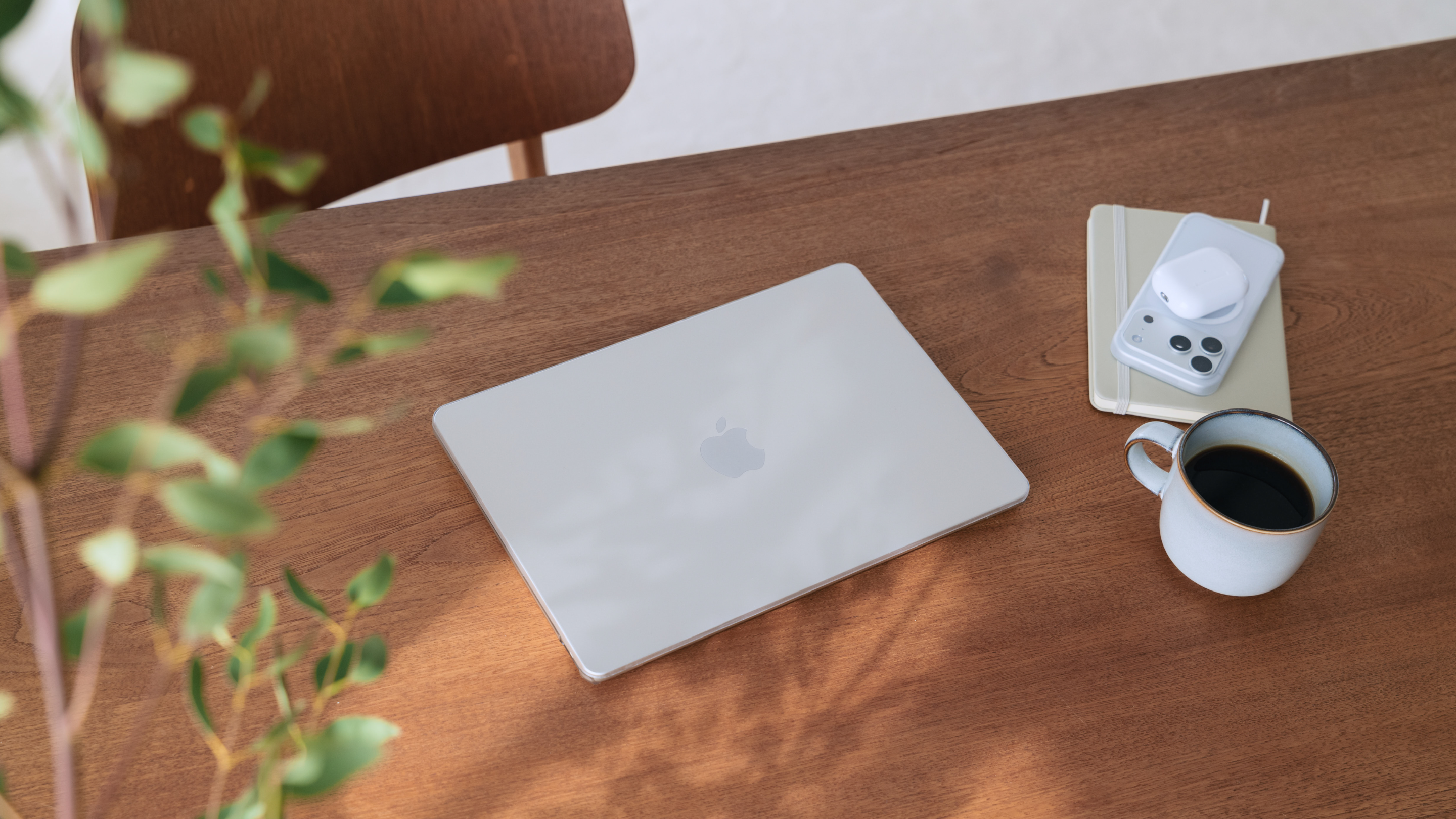 THE FROST AIR for MacBook - Ultra-Slim MacBook Case
