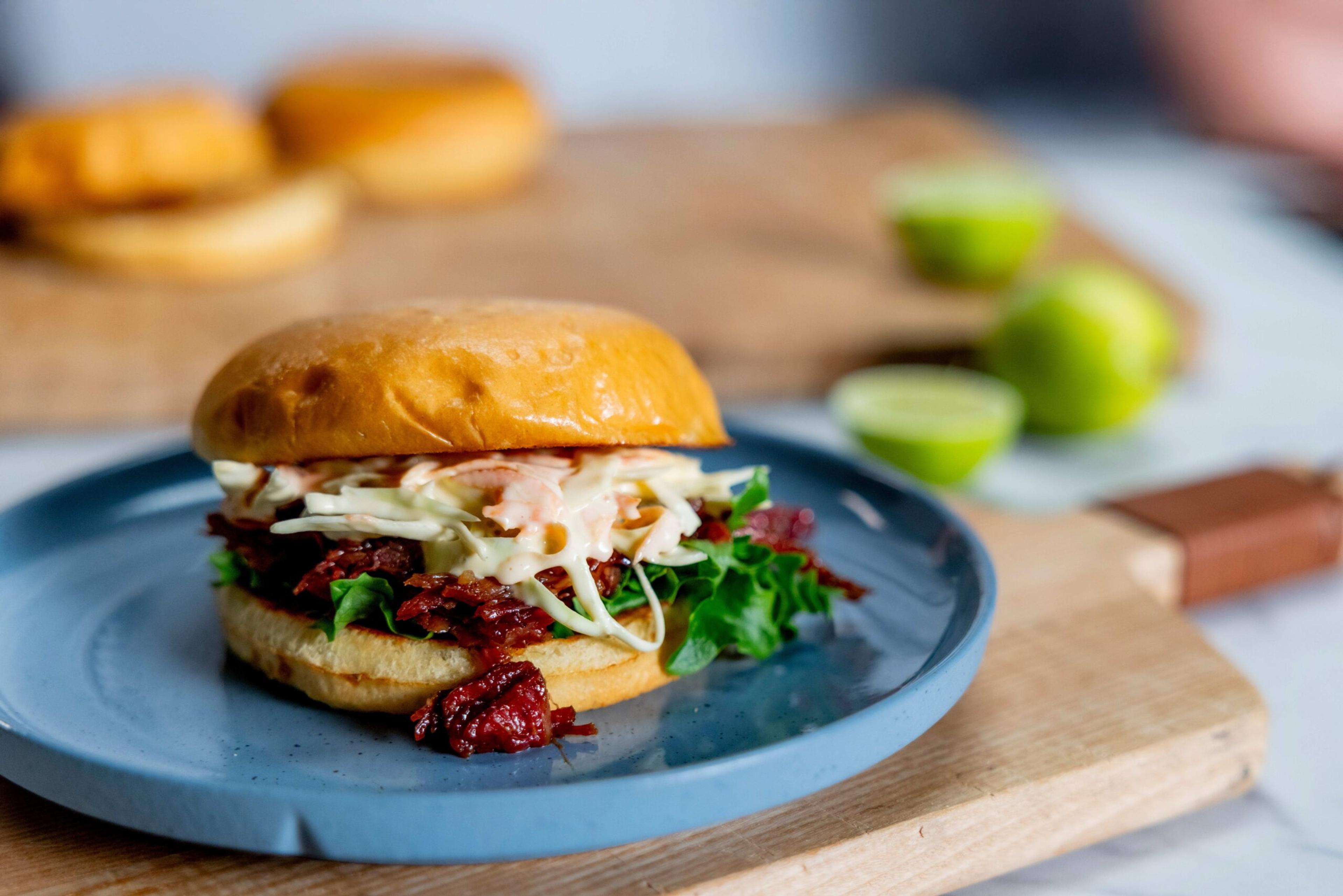 Oppskrift på pulled pinnekjøttburger