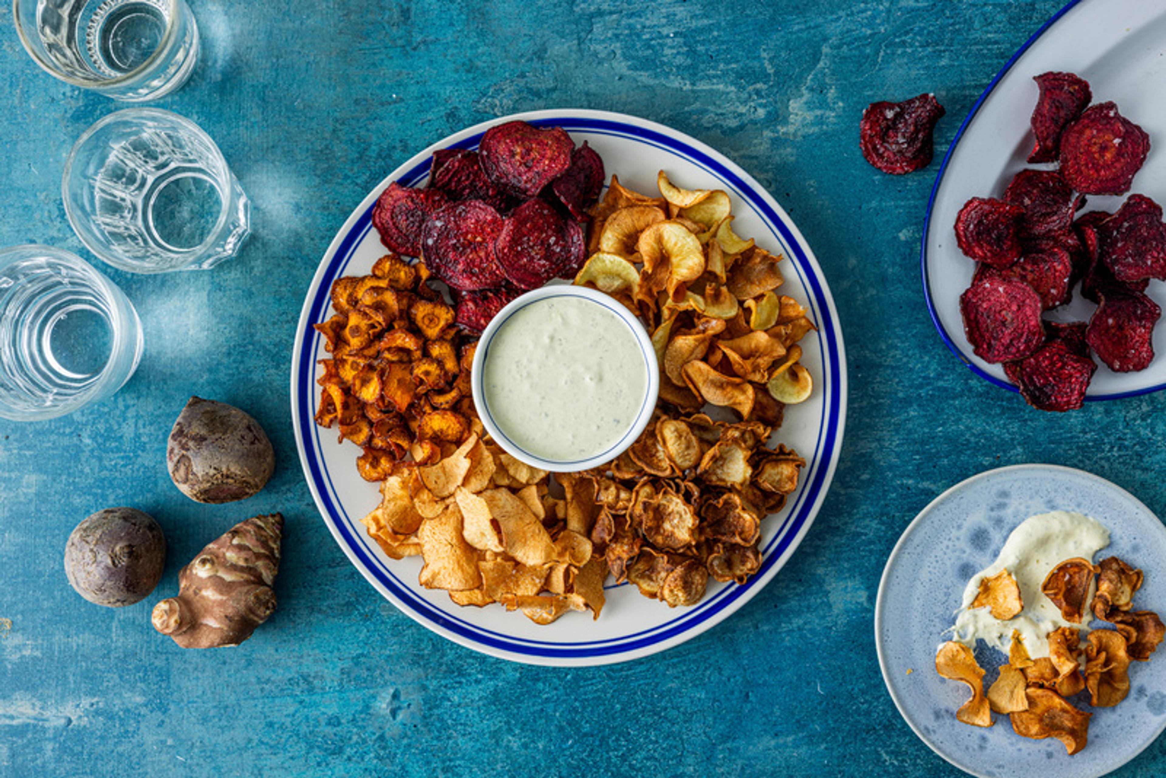Rotgrønnsakschips med dipp