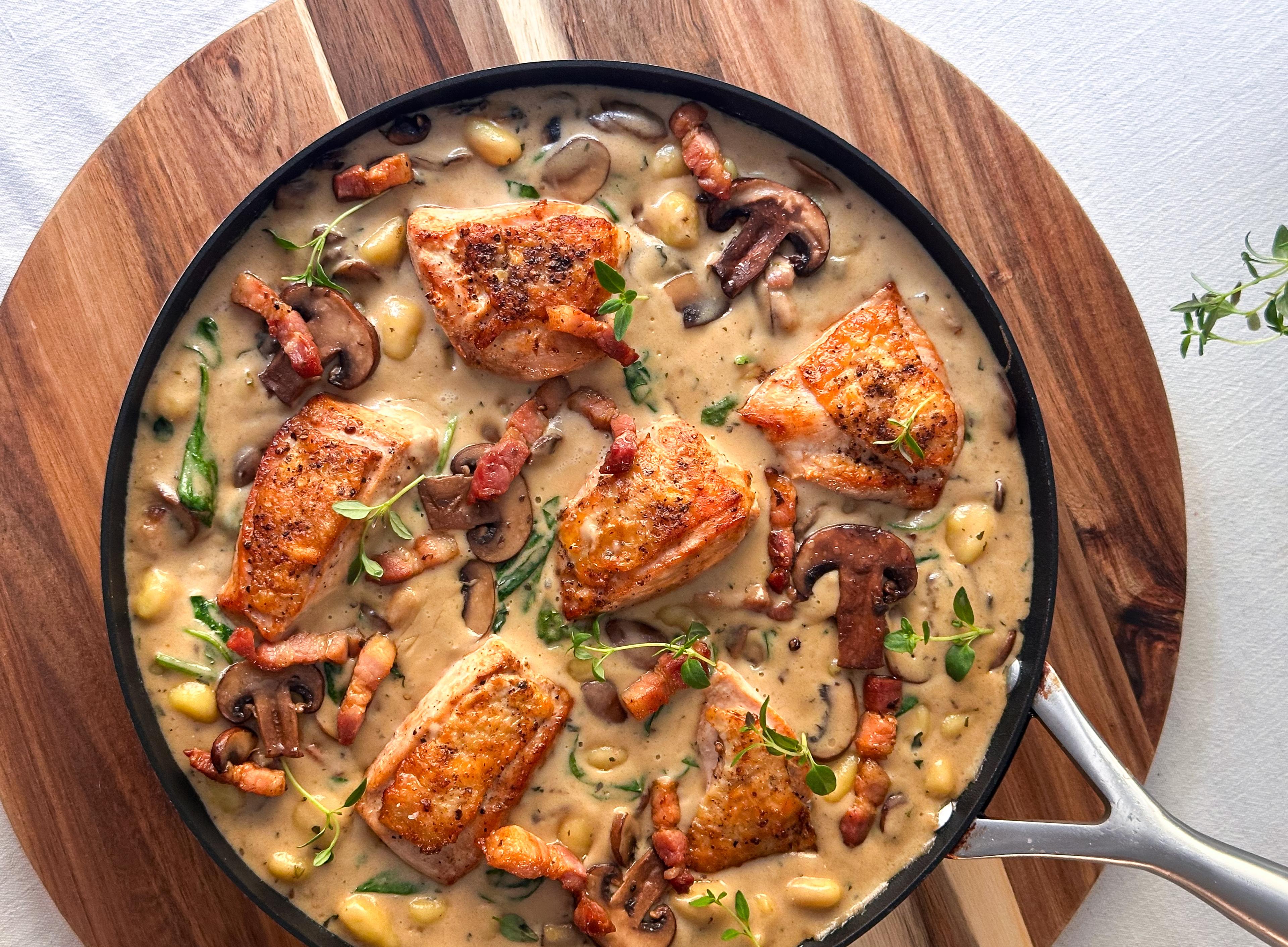 Kremet kyllingpanne med gnocchi