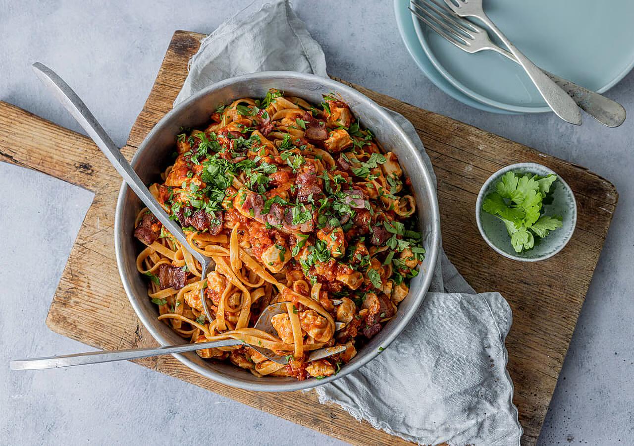 Bilde av pasta med tomatsaus
