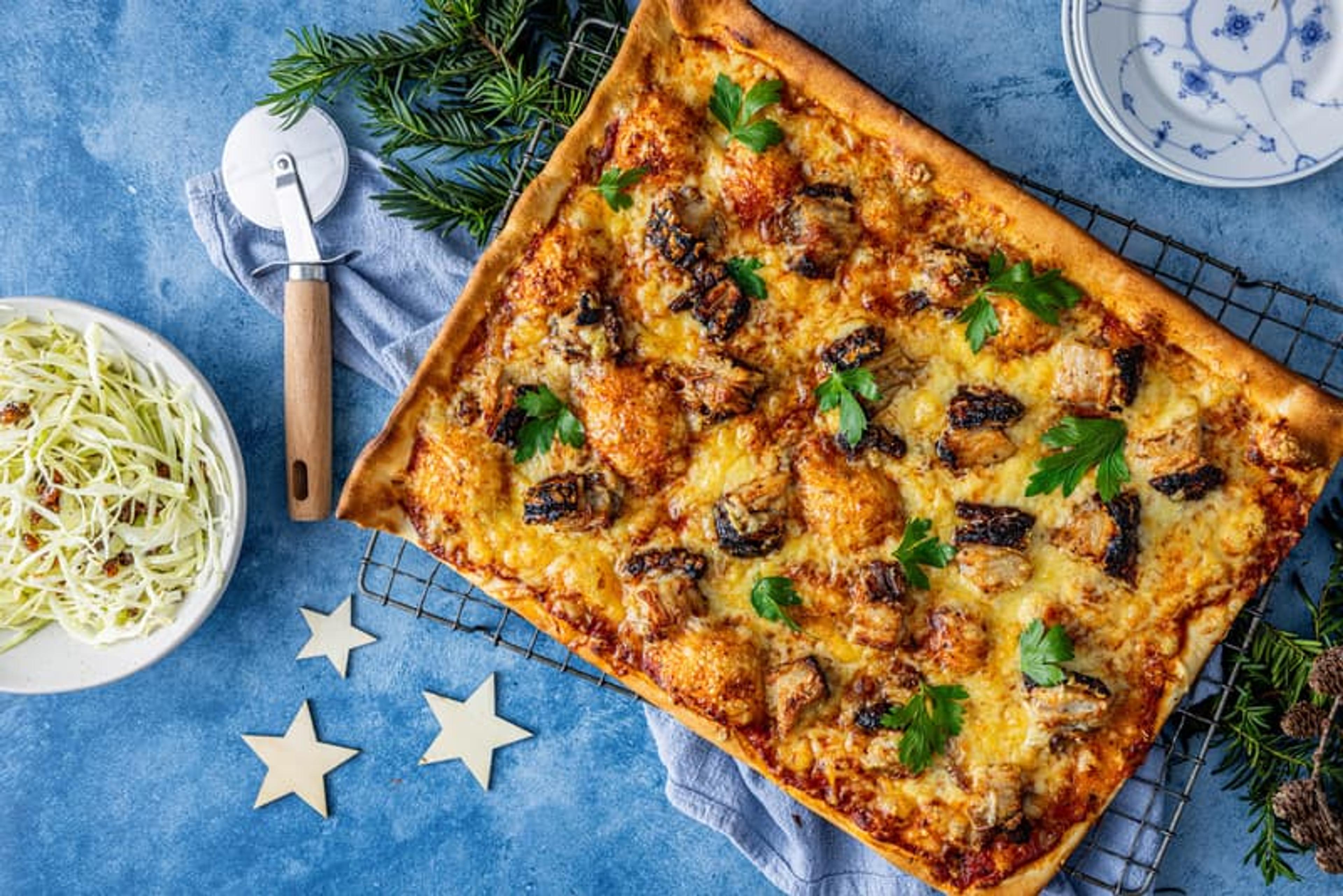 Julepizza med ribbe