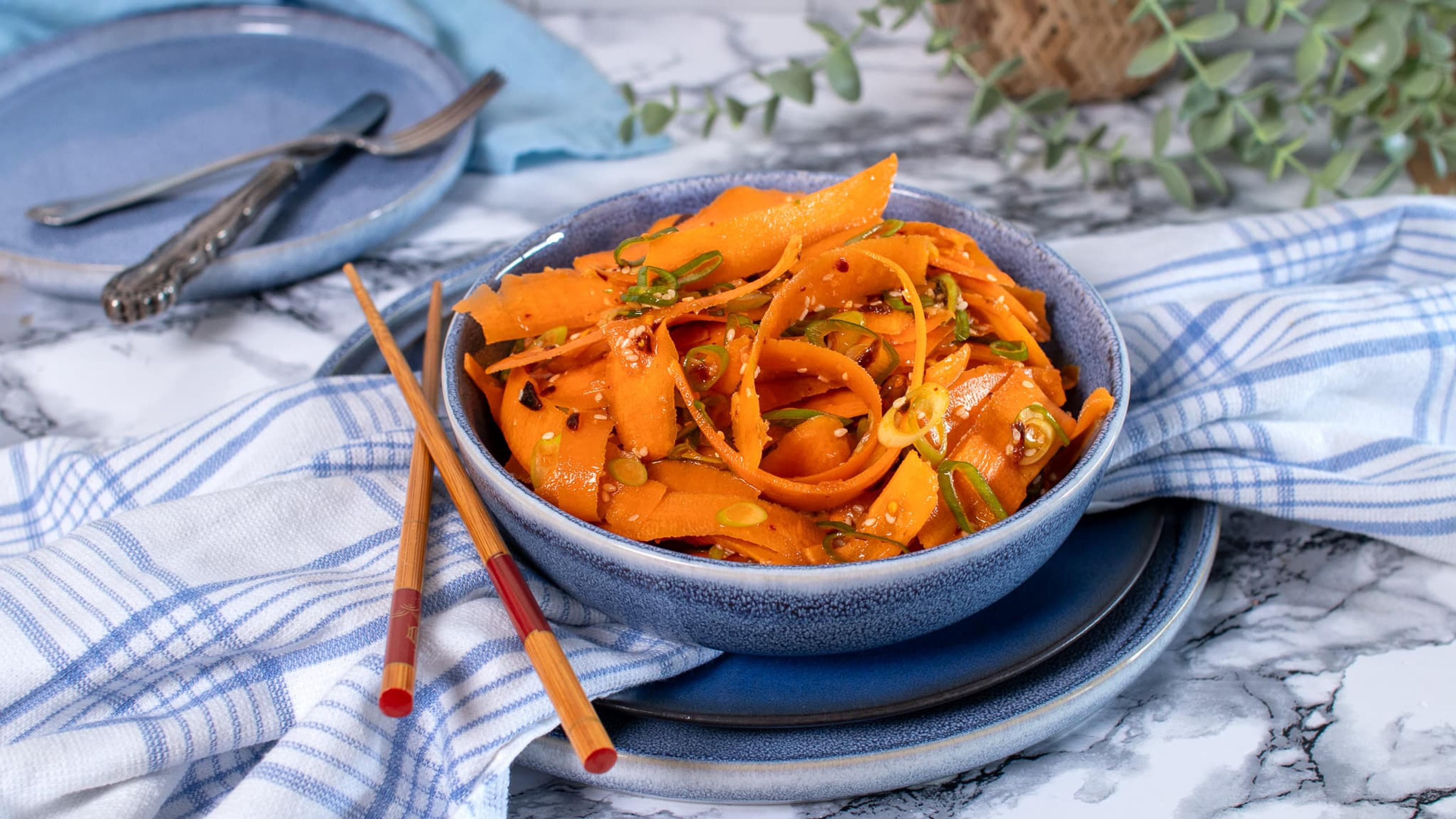 Gulrotsalat med asiatiske smaker