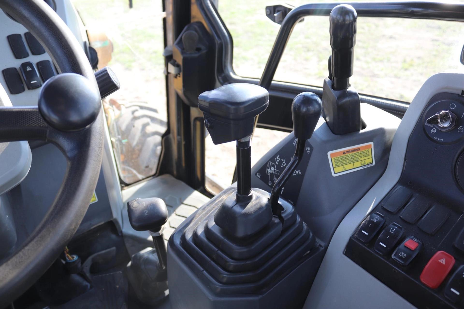 2018 CATERPILLAR 415F2 IL for sale in Lindale, Texas — photo 26