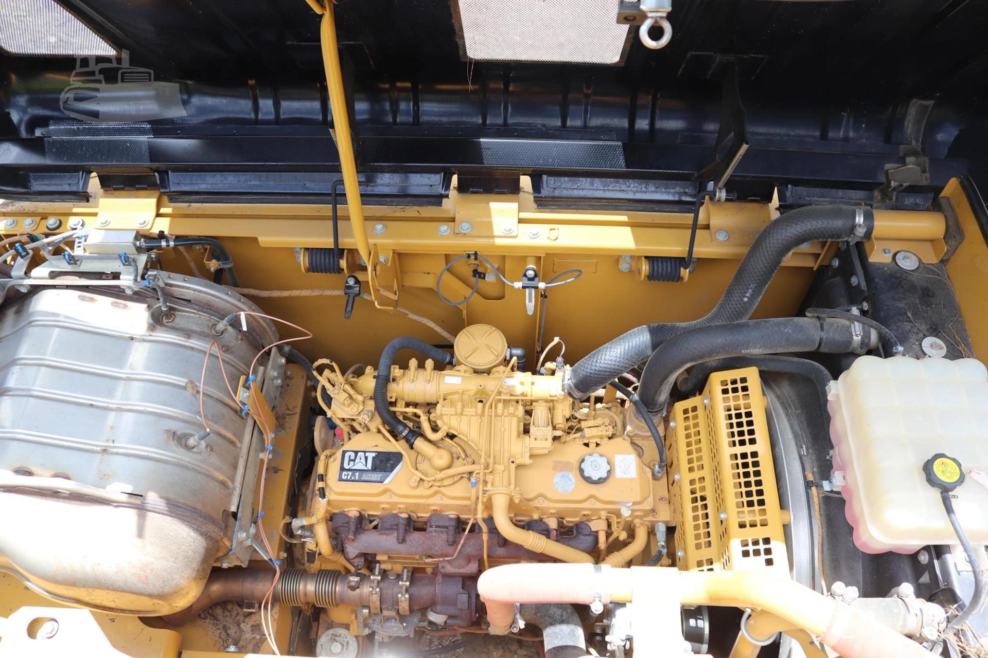 2018 CATERPILLAR 326FL for sale in Lindale, Texas — photo 45