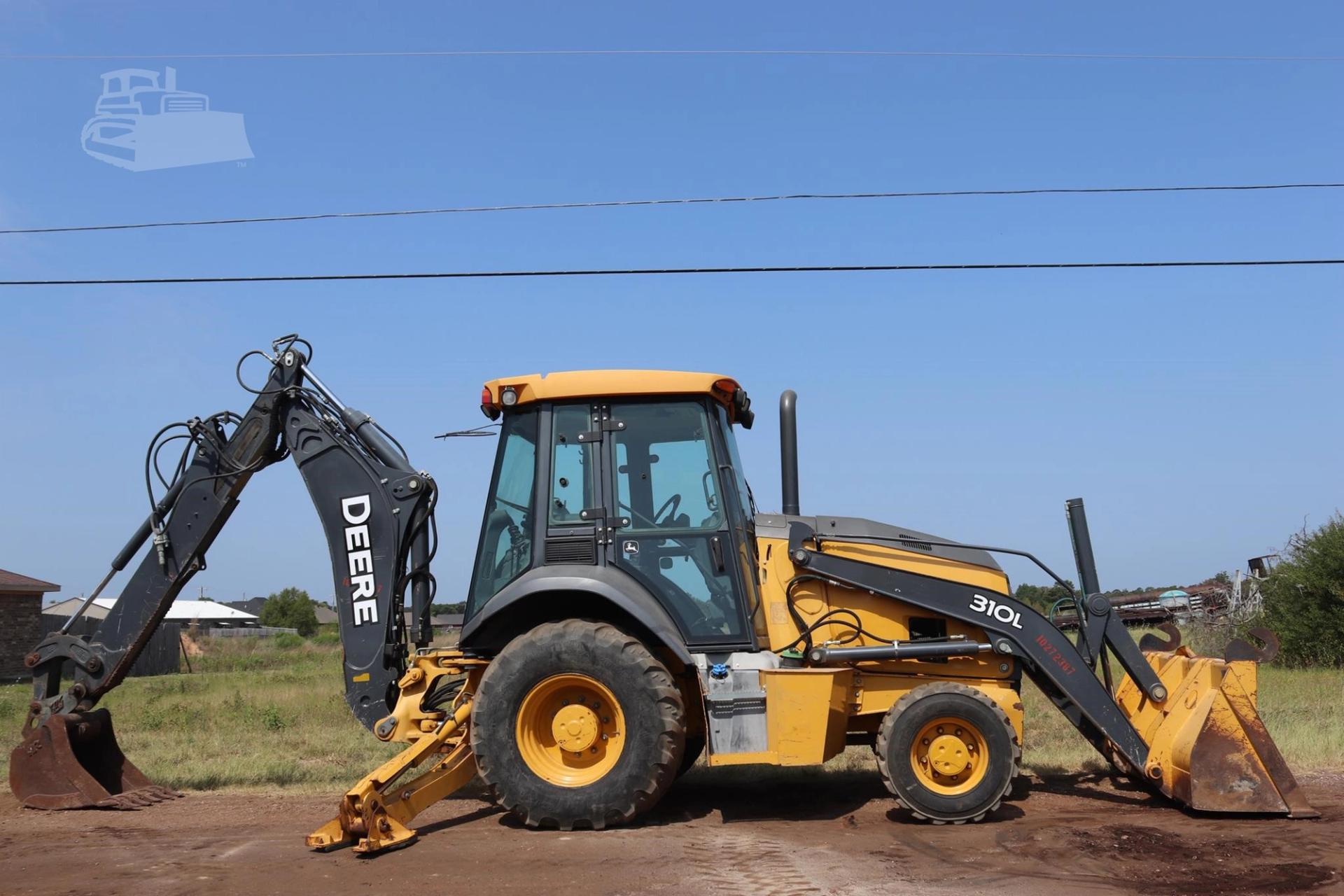 2019 DEERE 310L for sale in Lindale, Texas — photo 3