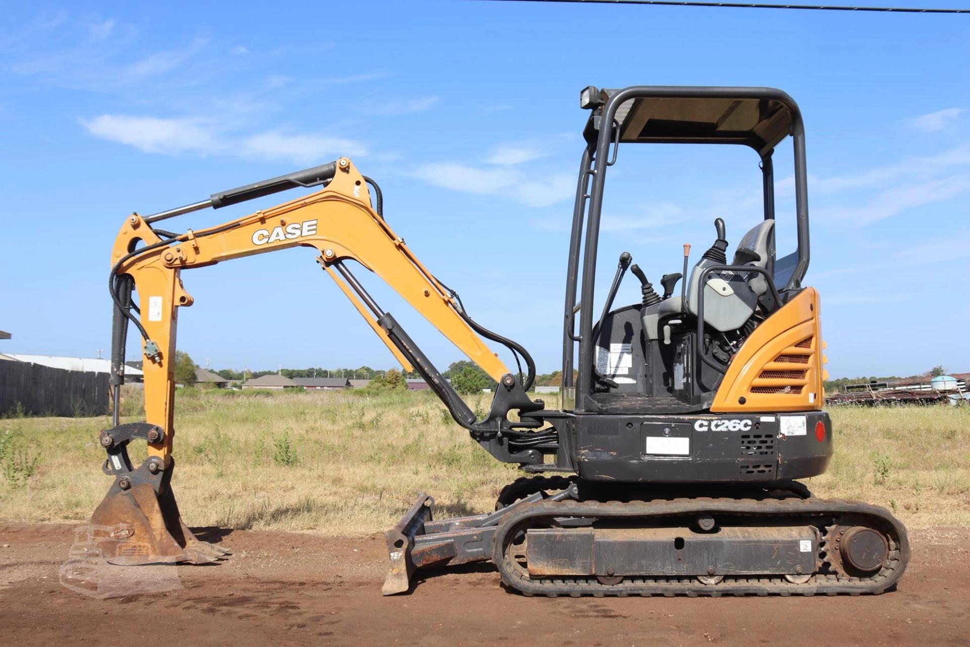 2017 CASE CX26C for sale in Lindale, Texas — photo 18