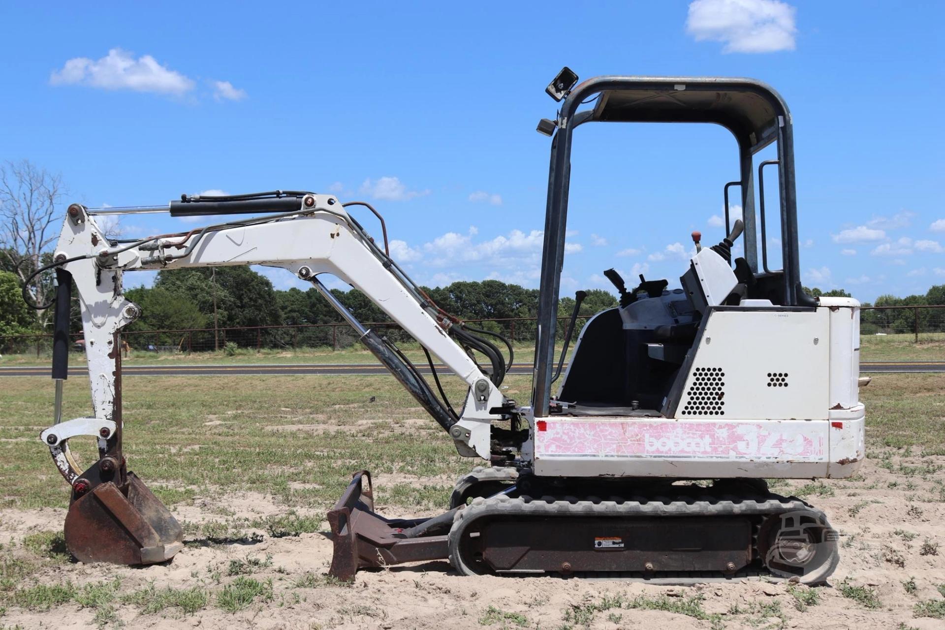 1998 BOBCAT 325C for sale in Lindale, Texas