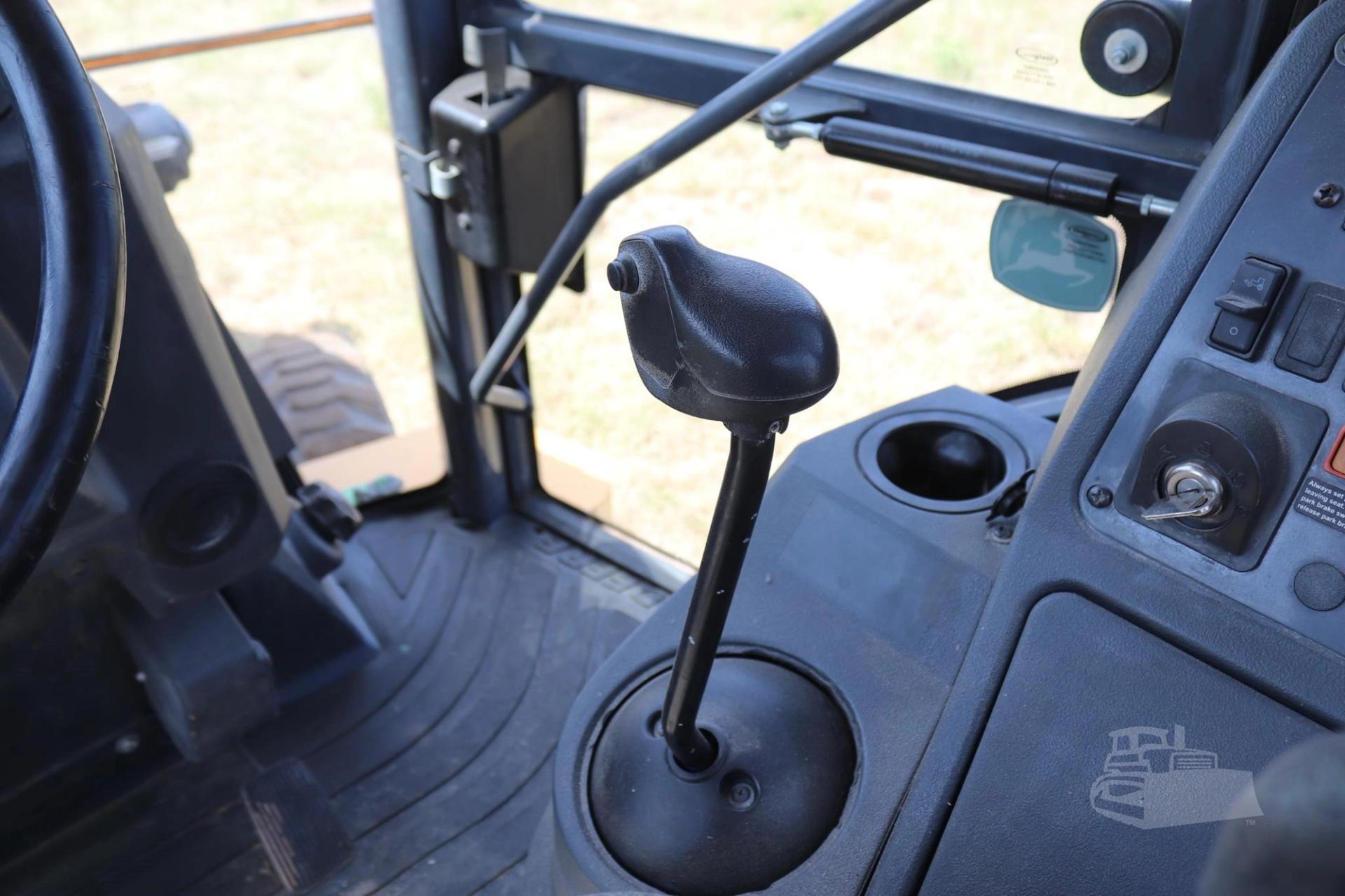 2019 DEERE 310L for sale in Lindale, Texas — photo 26