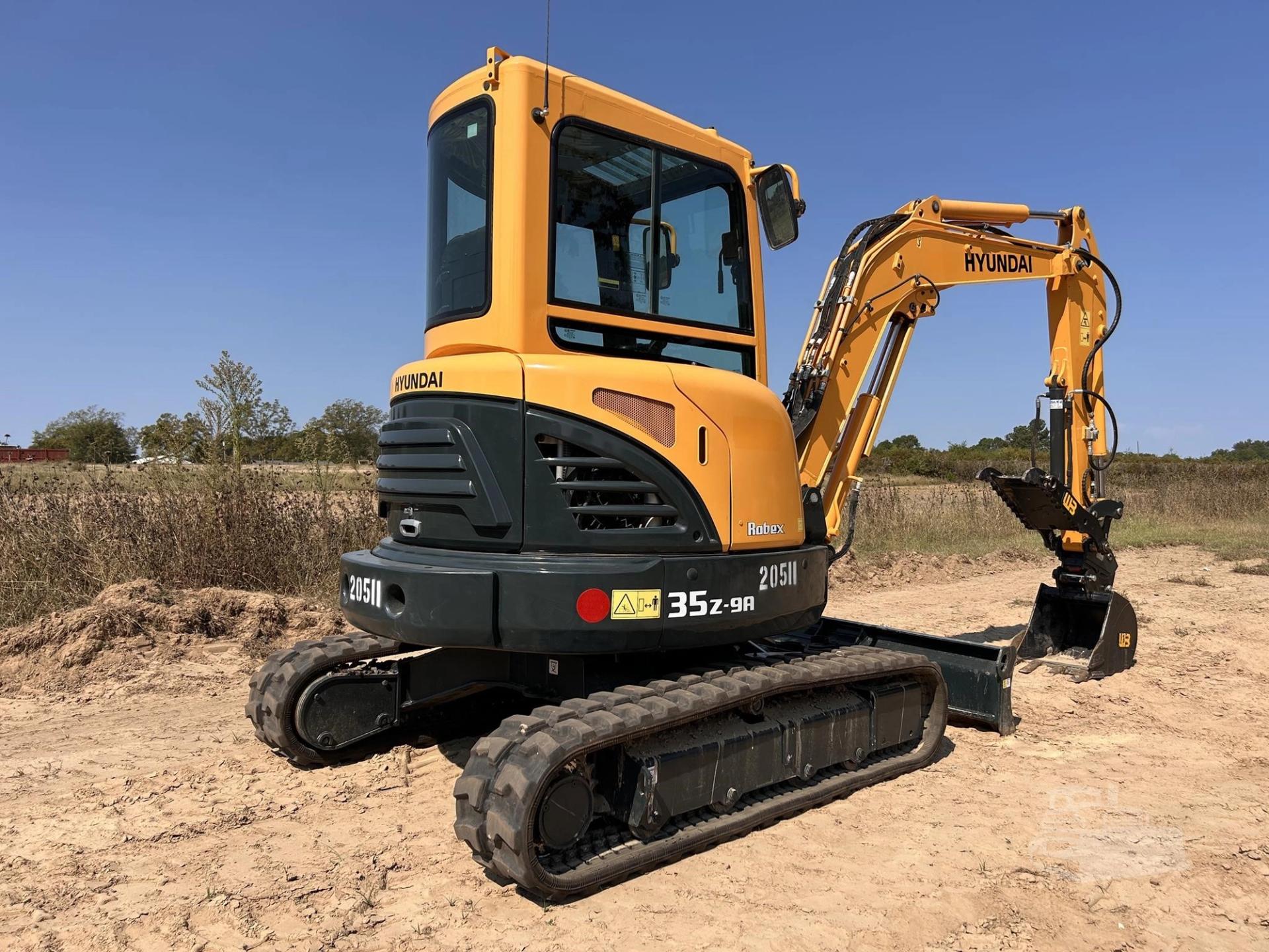 2023 HYUNDAI ROBEX 35Z-9A for sale in Lindale, Texas — photo 3