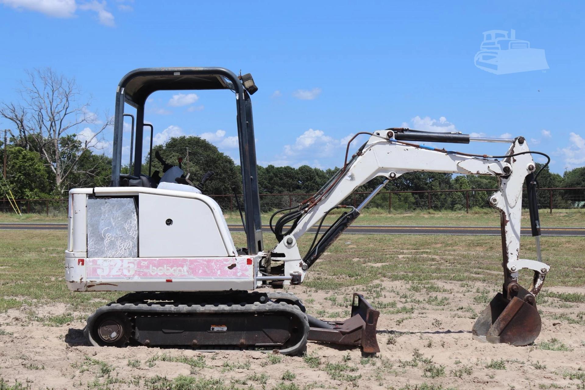 1998 BOBCAT 325C for sale in Lindale, Texas — photo 15