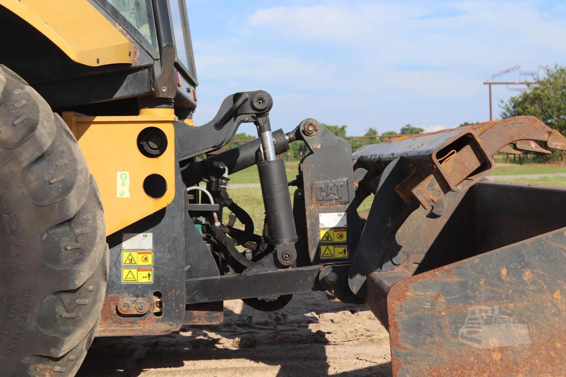 2018 CATERPILLAR 415F2 IL for sale in Lindale, Texas — photo 8