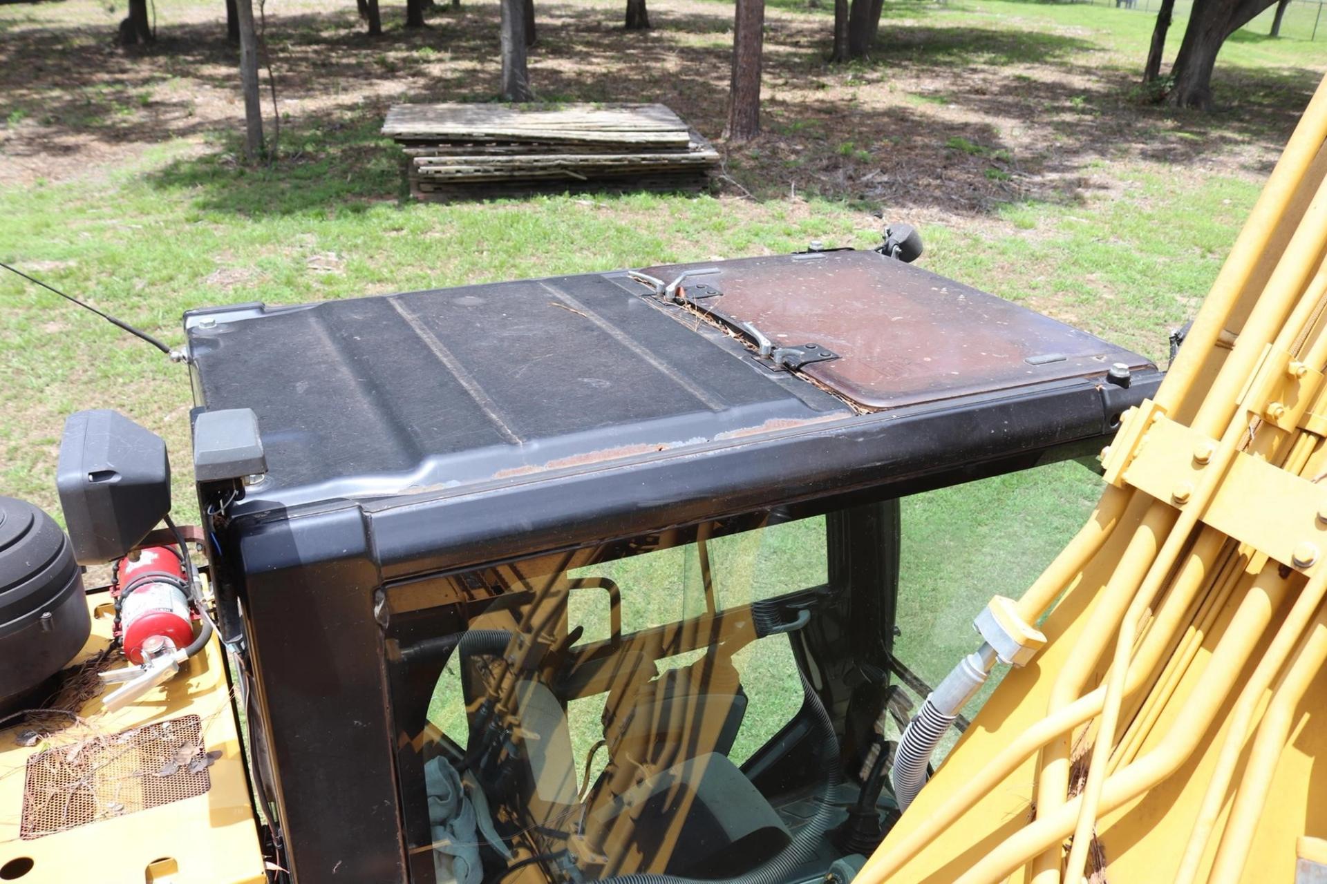 2018 CATERPILLAR 326FL for sale in Lindale, Texas — photo 43