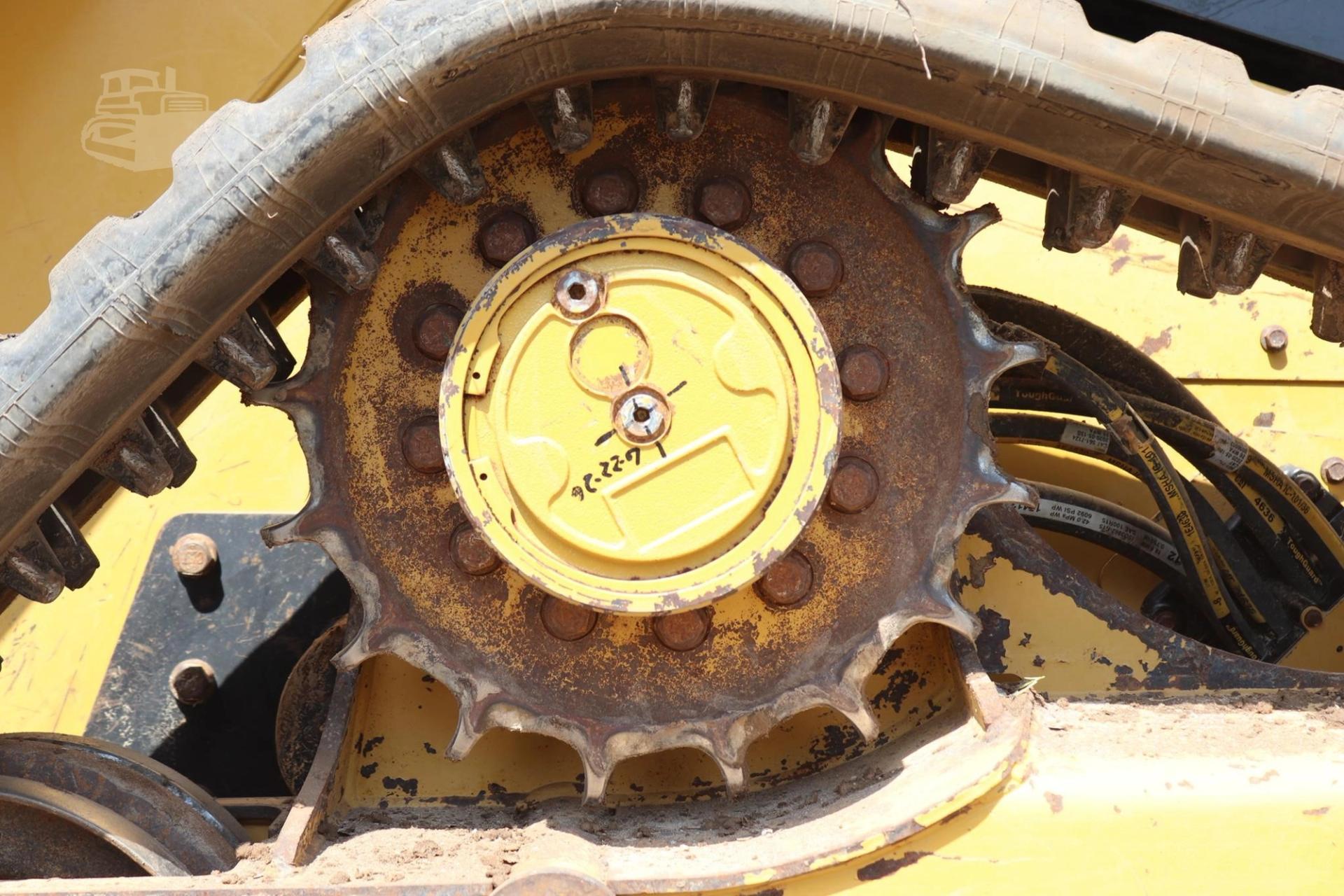 2020 CATERPILLAR 279D3 for sale in Lindale, Texas — photo 12
