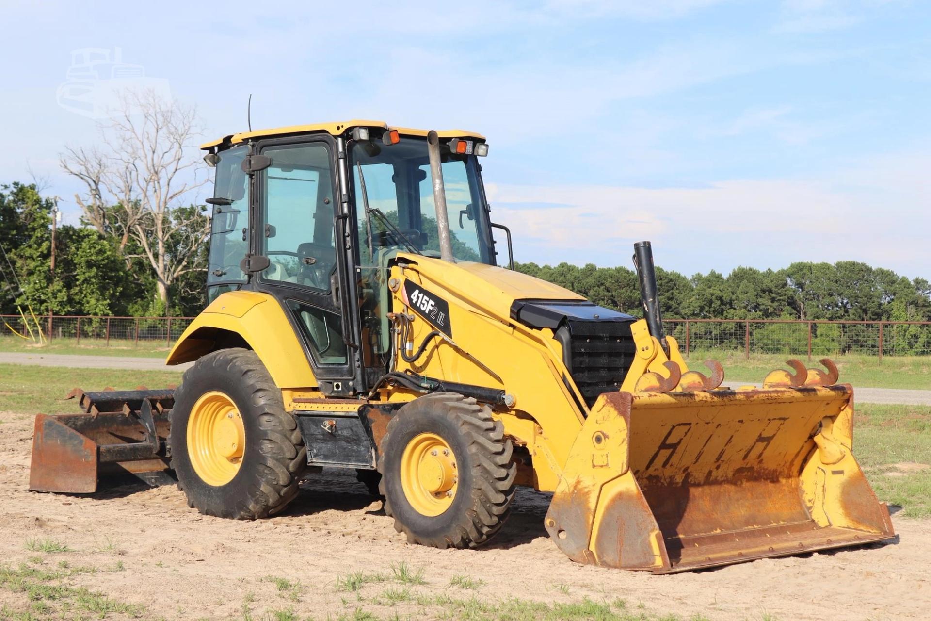 2018 CATERPILLAR 415F2 IL for sale in Lindale, Texas