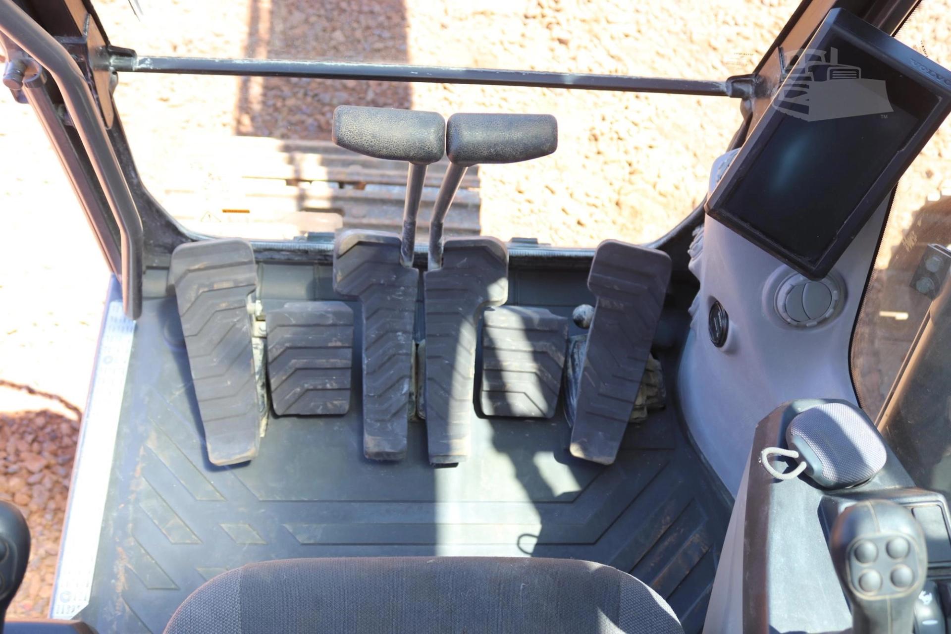 2022 VOLVO EC160EL for sale in Lindale, Texas — photo 39