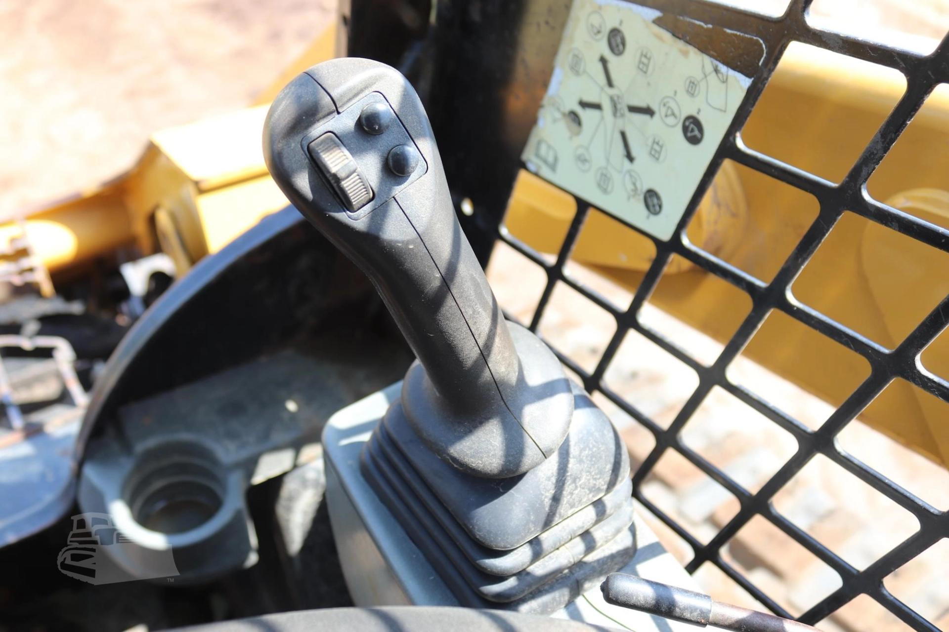 2020 CATERPILLAR 279D3 for sale in Lindale, Texas — photo 23