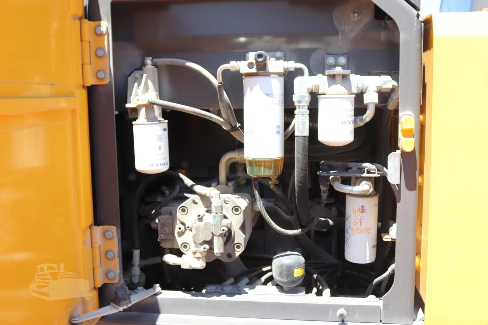 2022 VOLVO EC160EL for sale in Lindale, Texas — photo 25