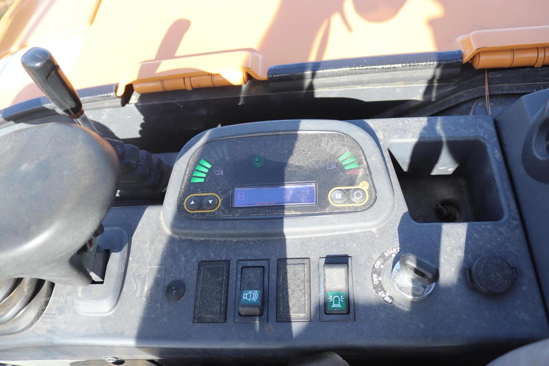 2017 CASE CX26C for sale in Lindale, Texas — photo 28