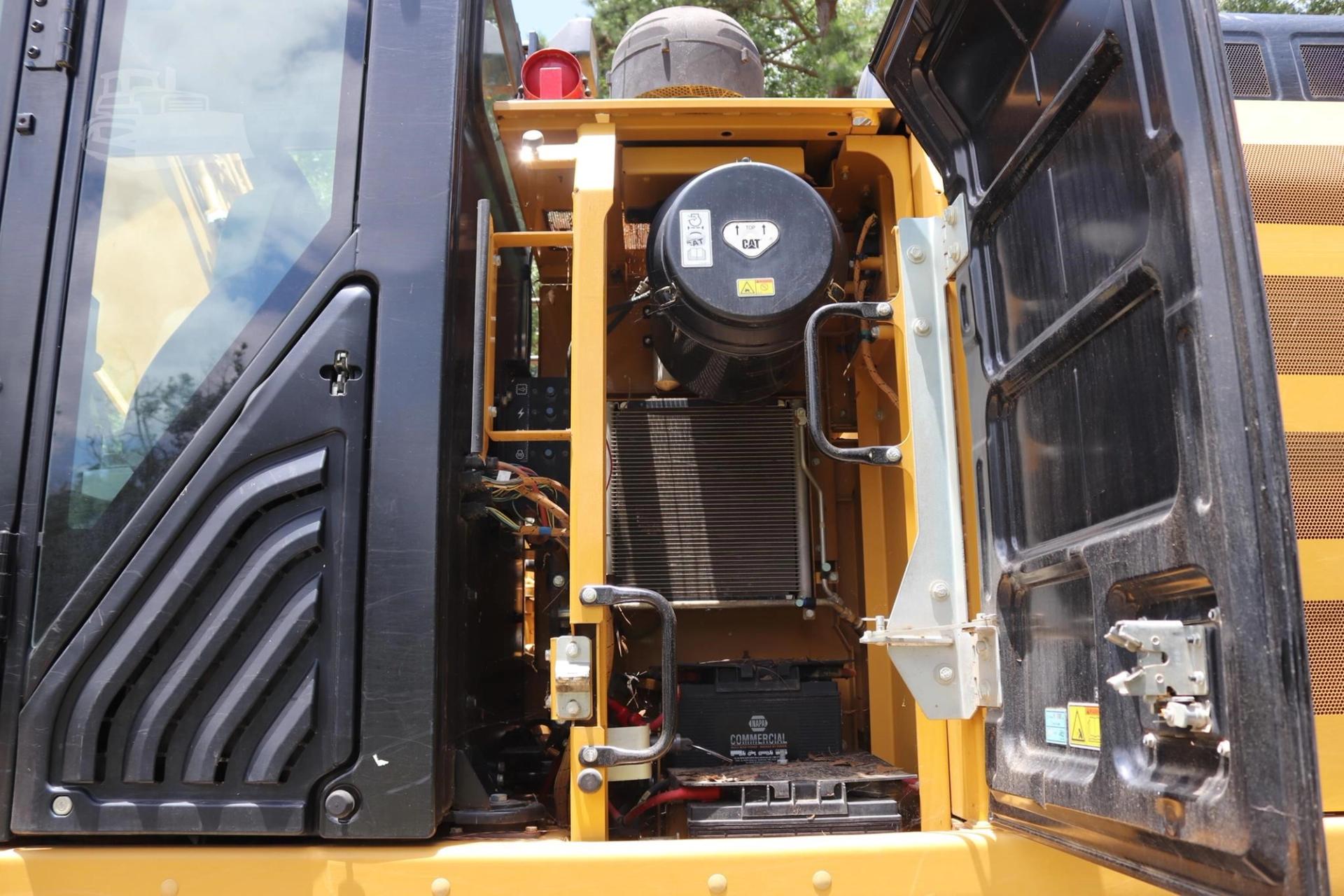 2018 CATERPILLAR 326FL for sale in Lindale, Texas — photo 12